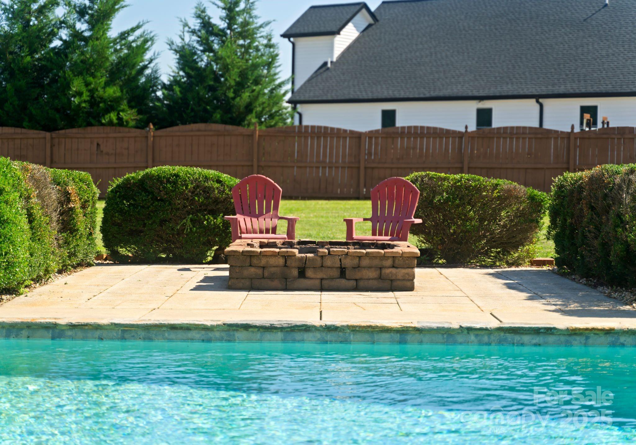 Pinecrest - Residential