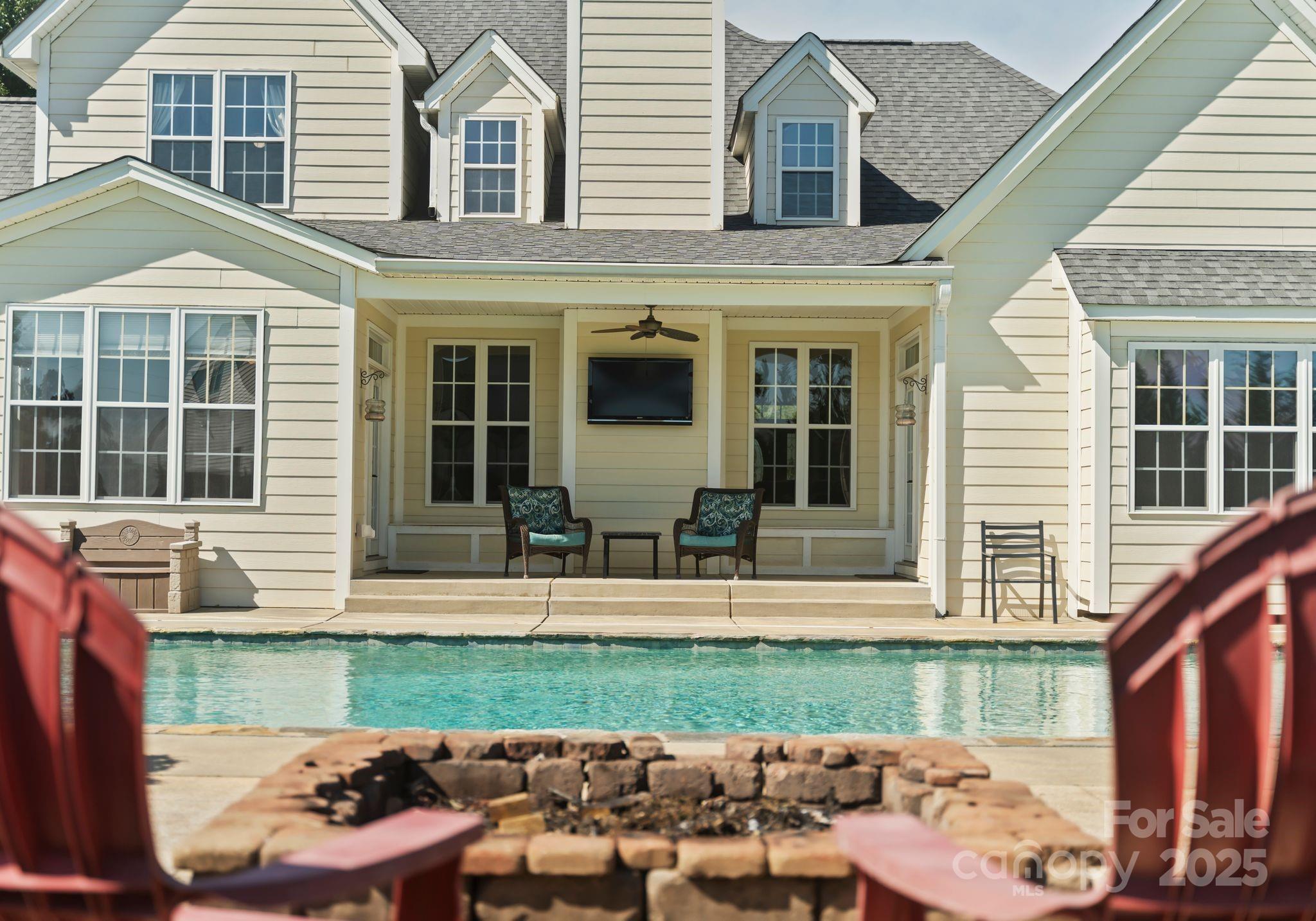 Pinecrest - Residential