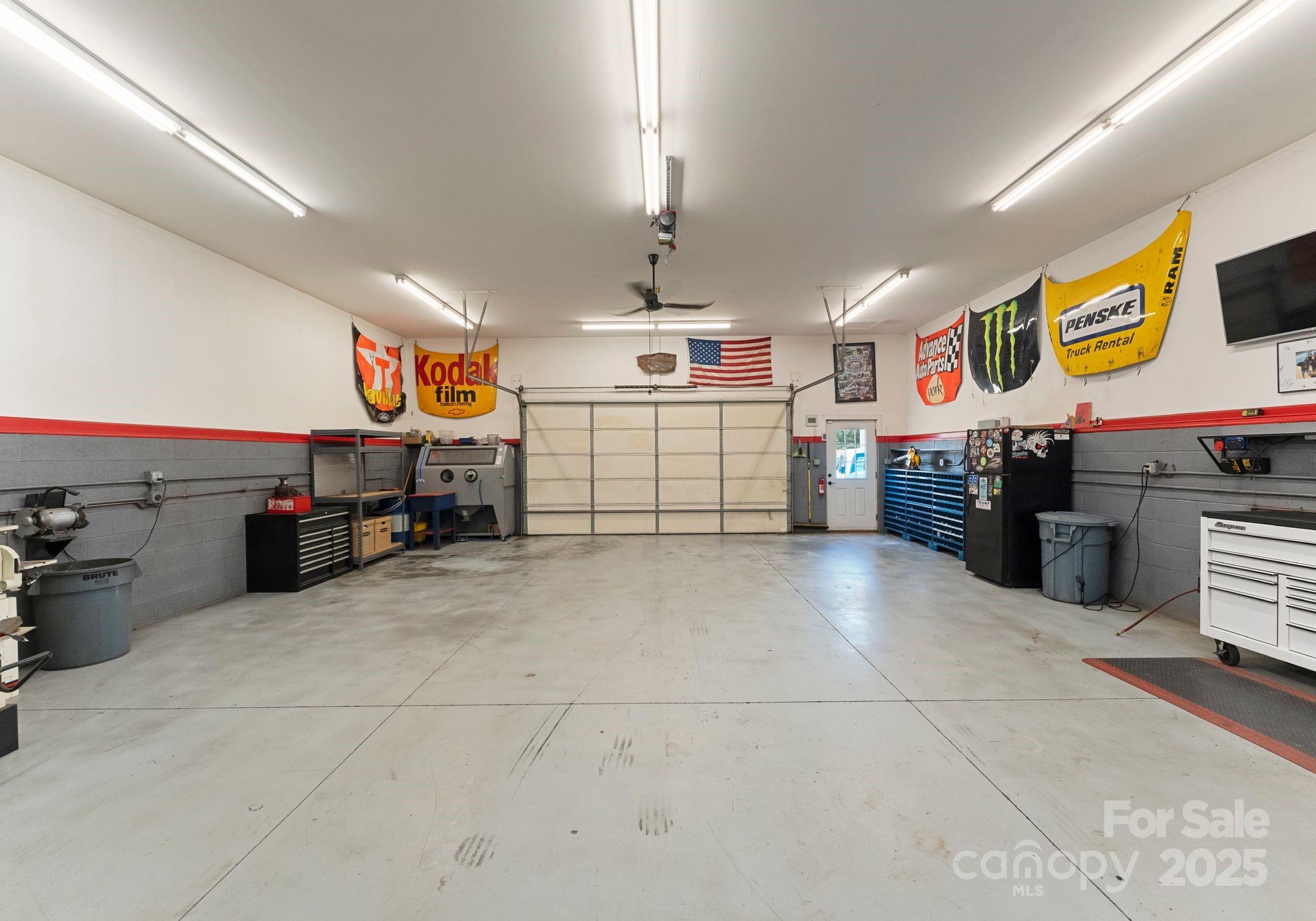 Pinecrest - Residential