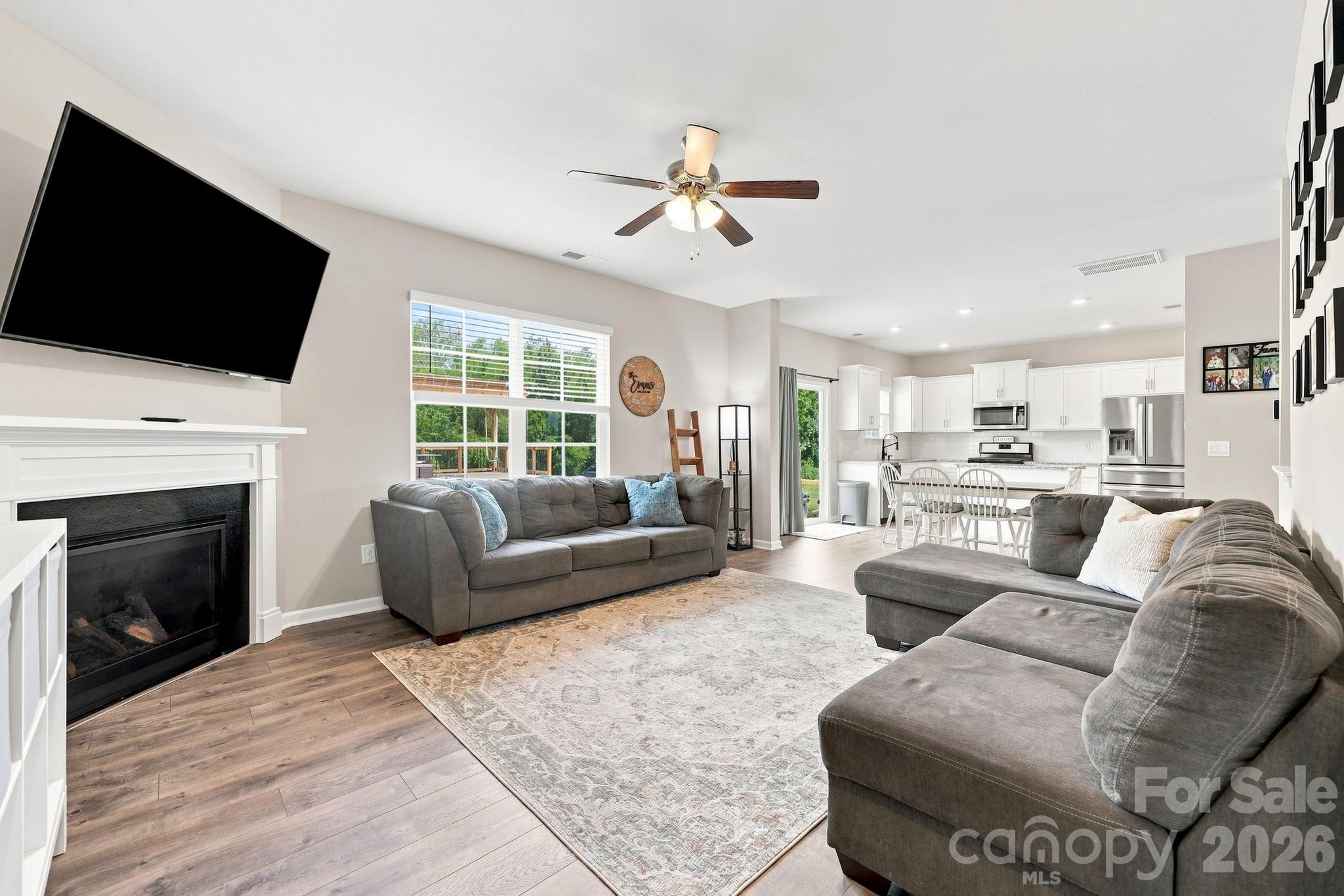 6826 Bellawood Drive 51