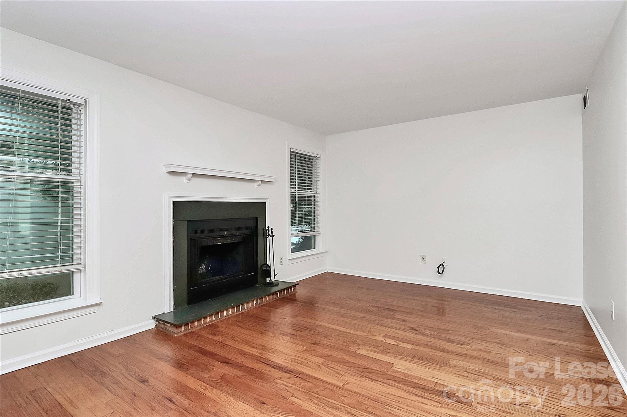 Myers Park Manor - Residential Lease