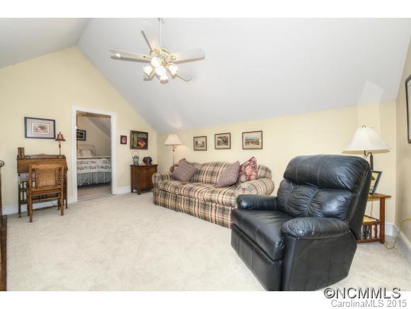 Smoky Falls - Residential