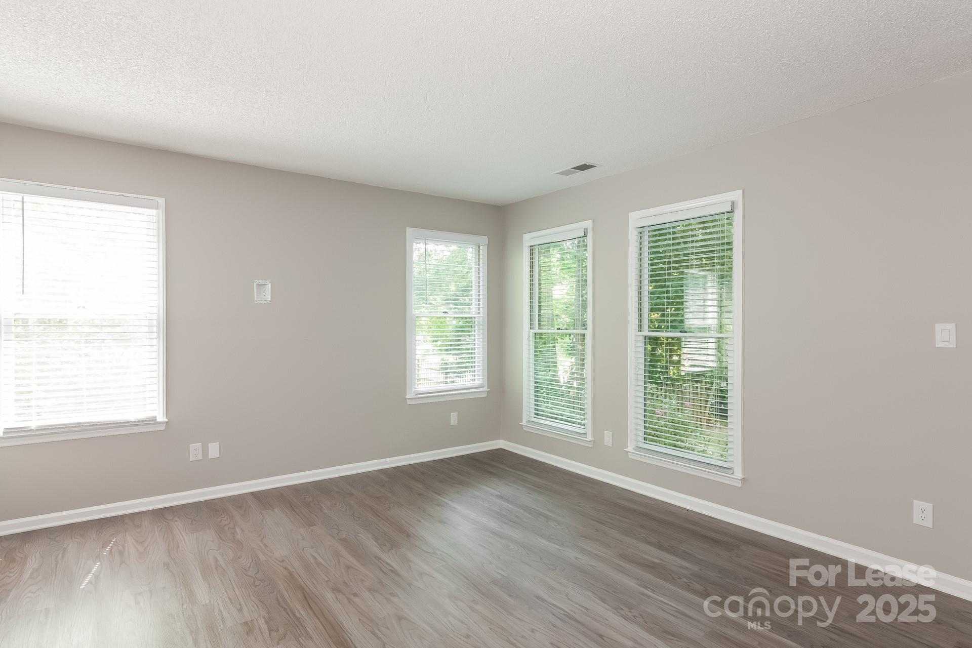 Brownes Ferry - Residential Lease