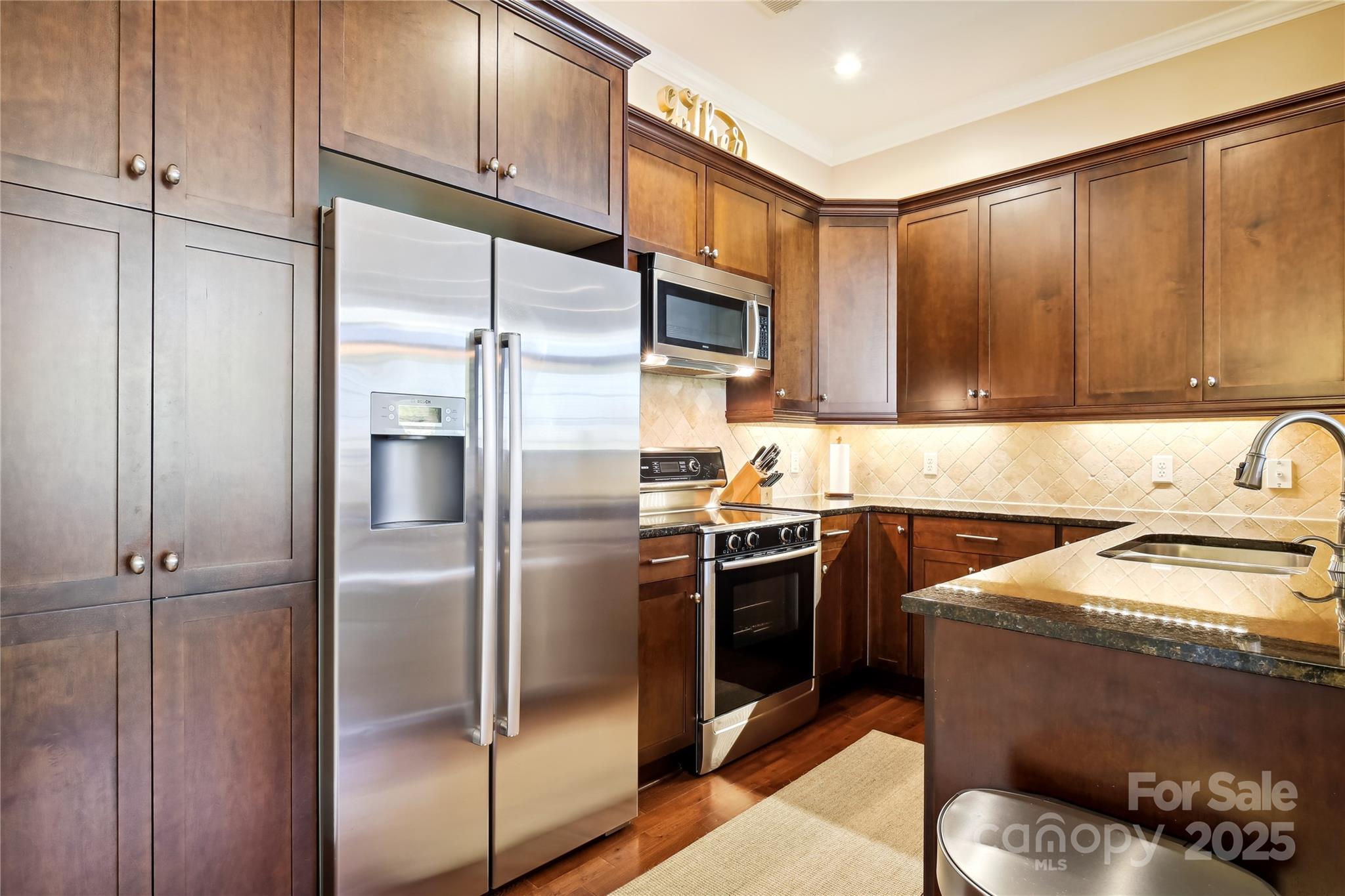 5425 Closeburn Road 309