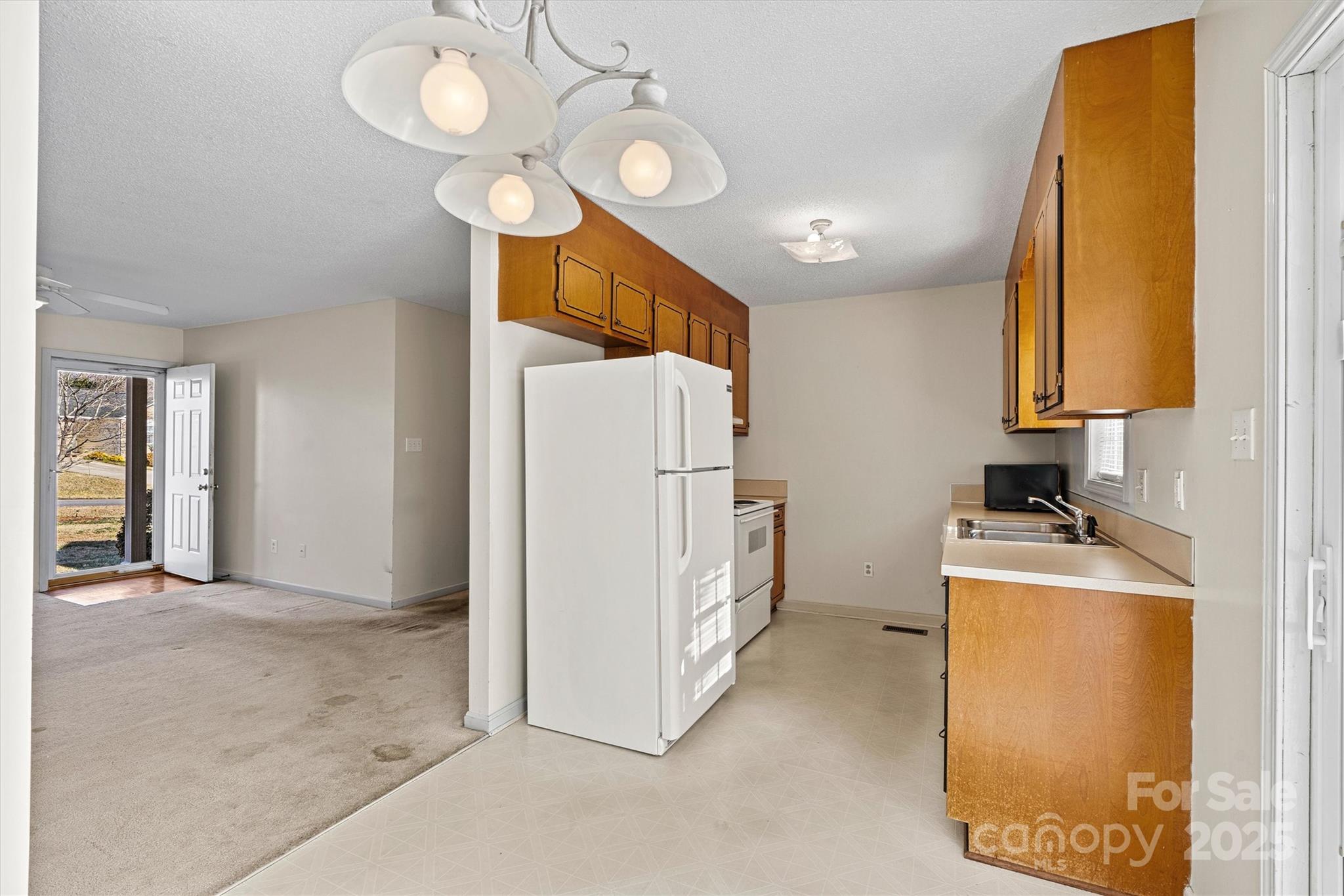 SUMMERFIELD - Residential