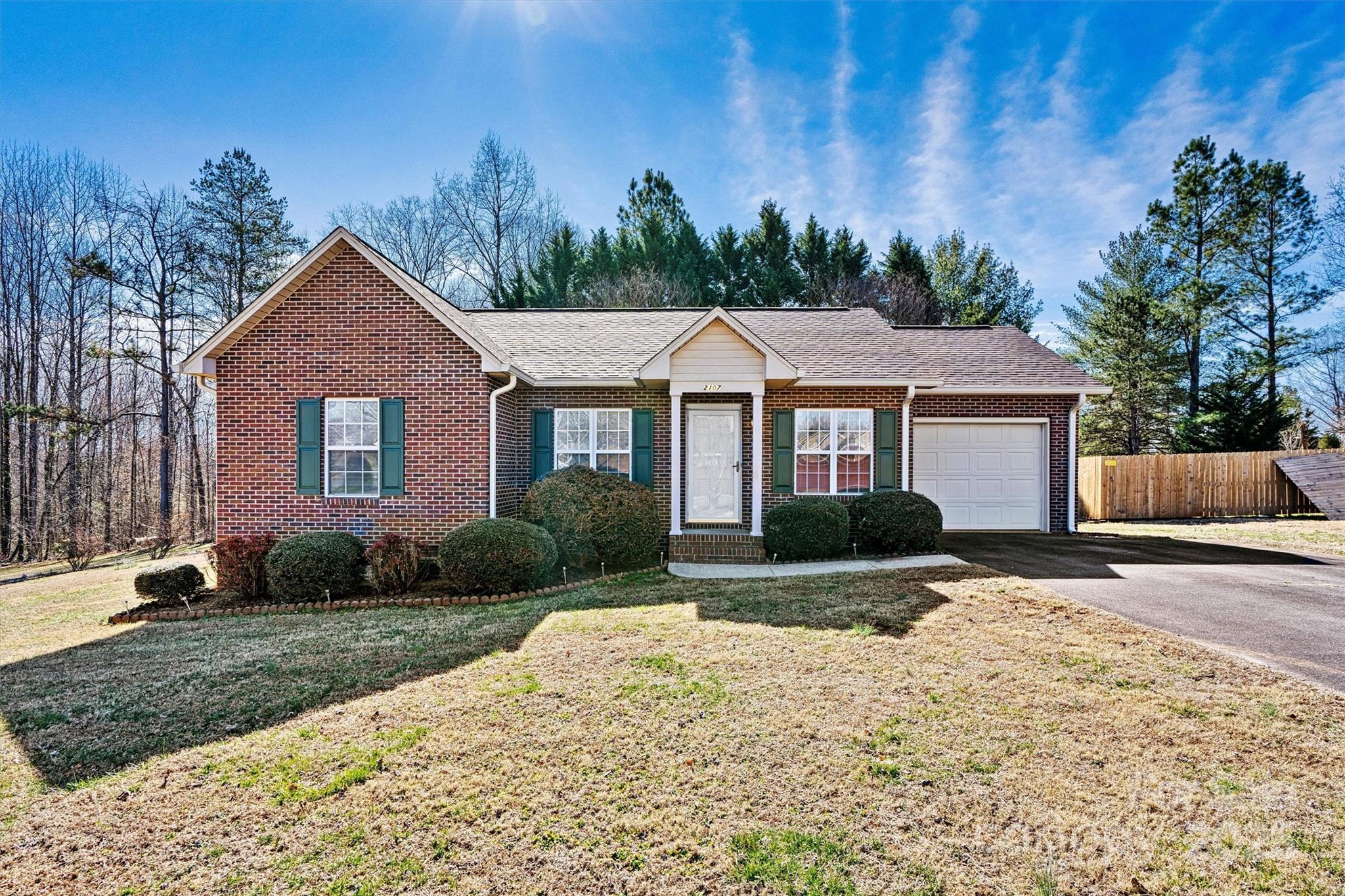 SUMMERFIELD - Residential