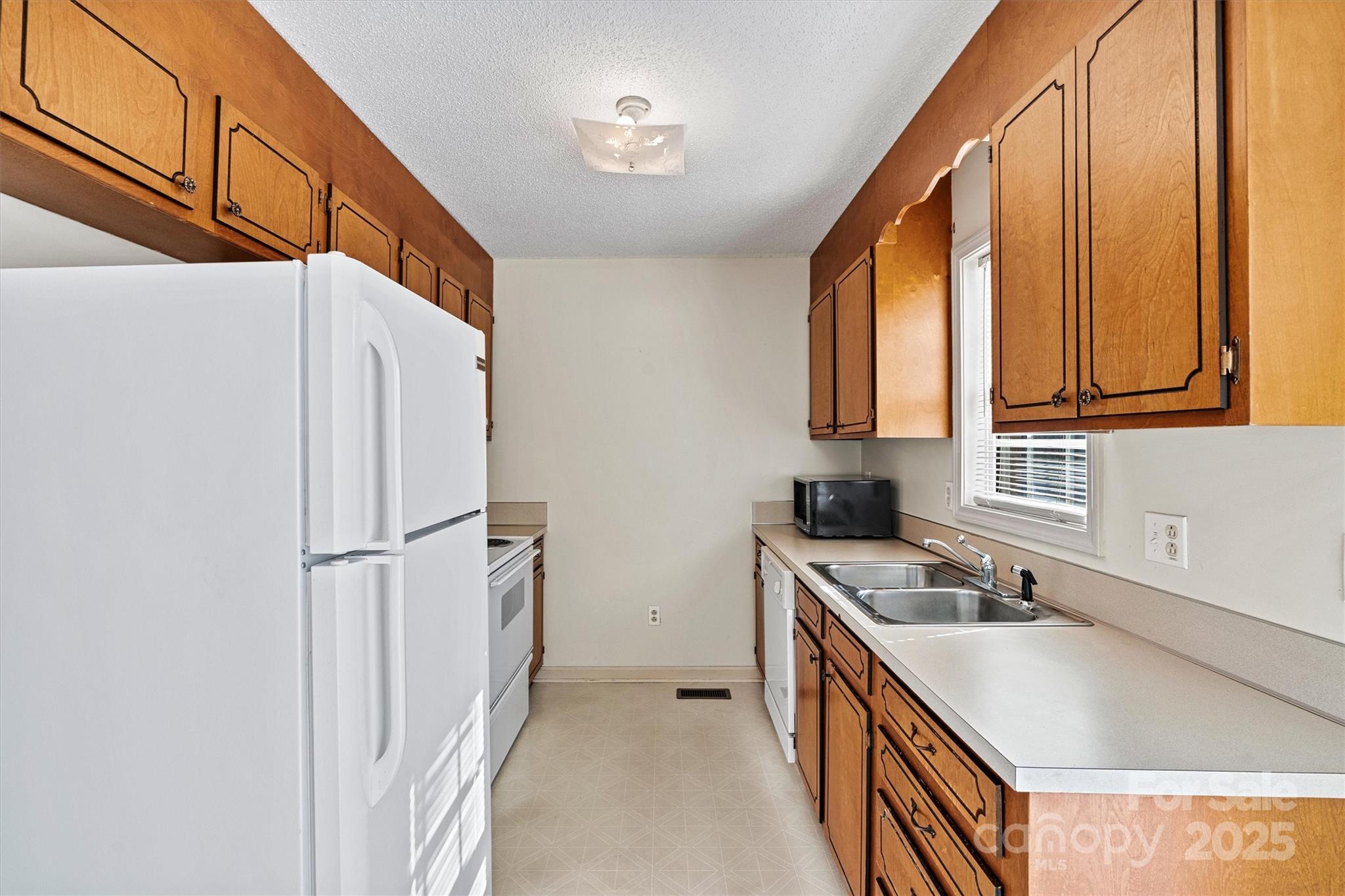 SUMMERFIELD - Residential