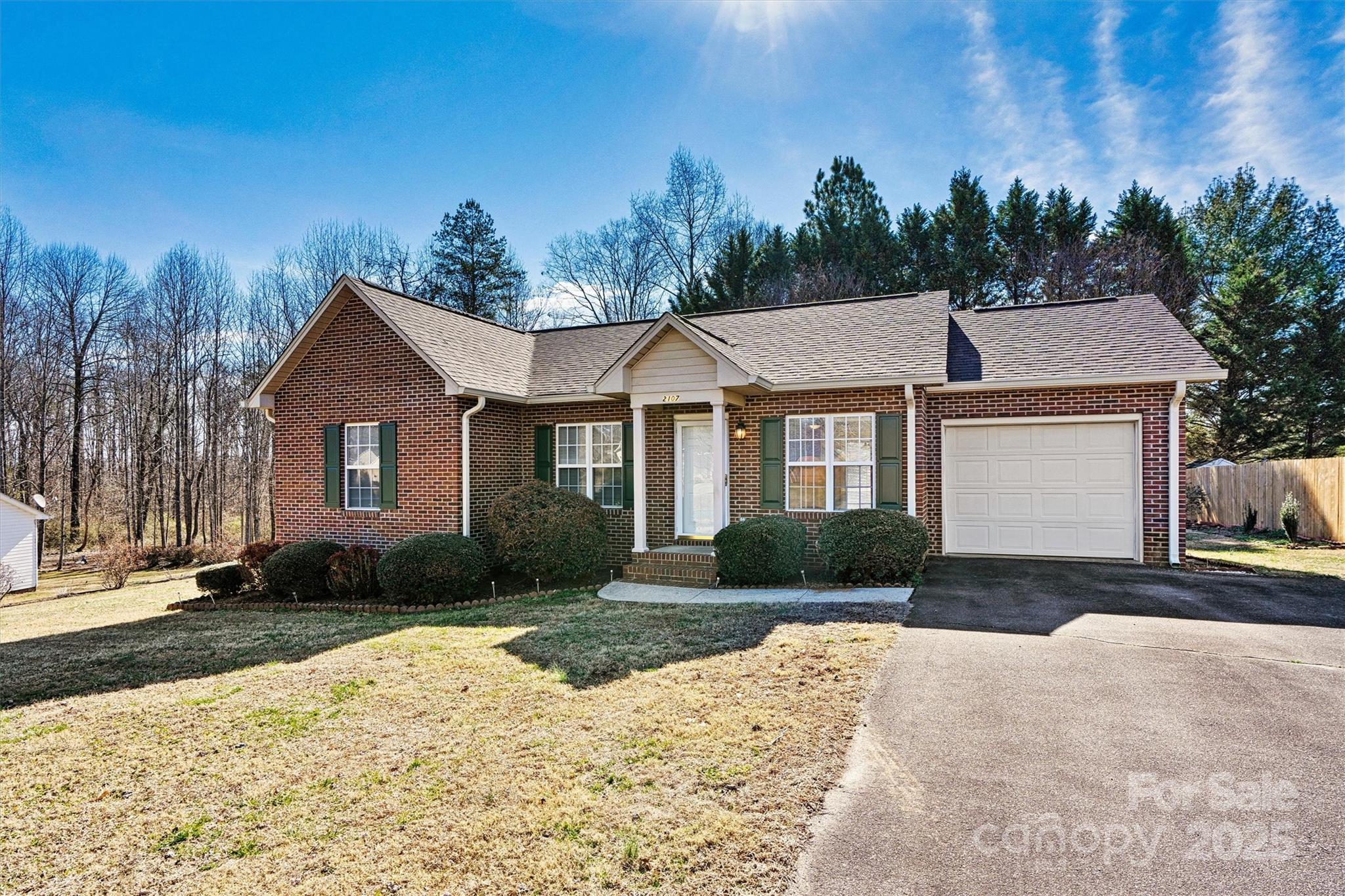 SUMMERFIELD - Residential
