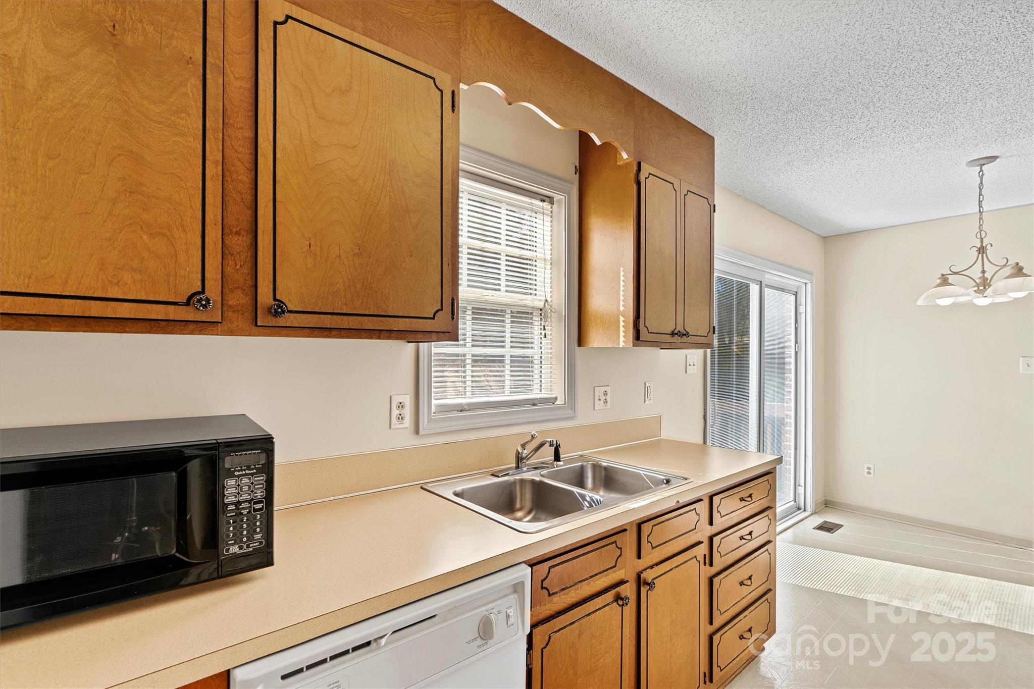 SUMMERFIELD - Residential