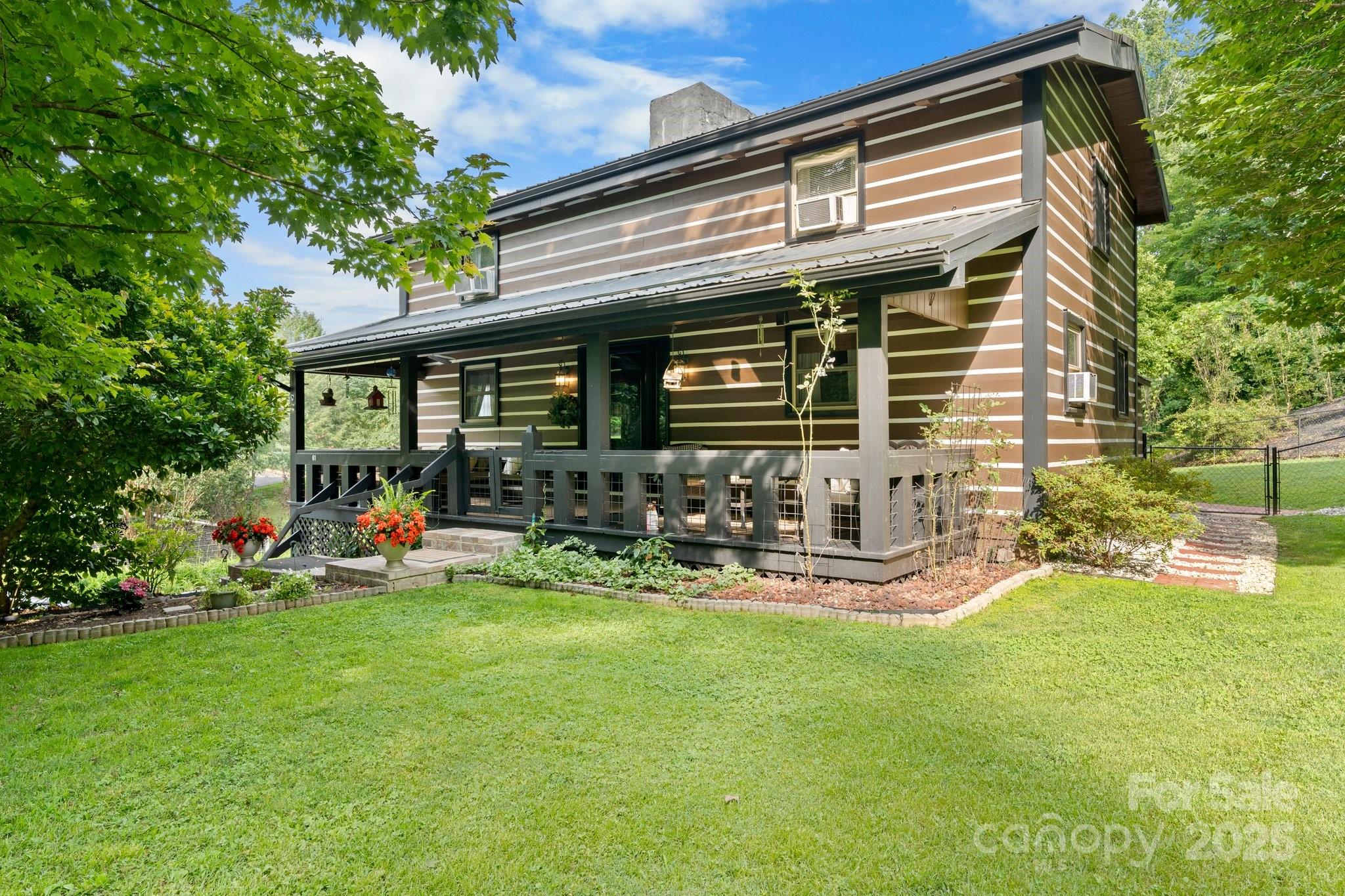 61 Honeycutt Lane