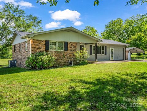 646 Terry Road Ellenboro NC 28040