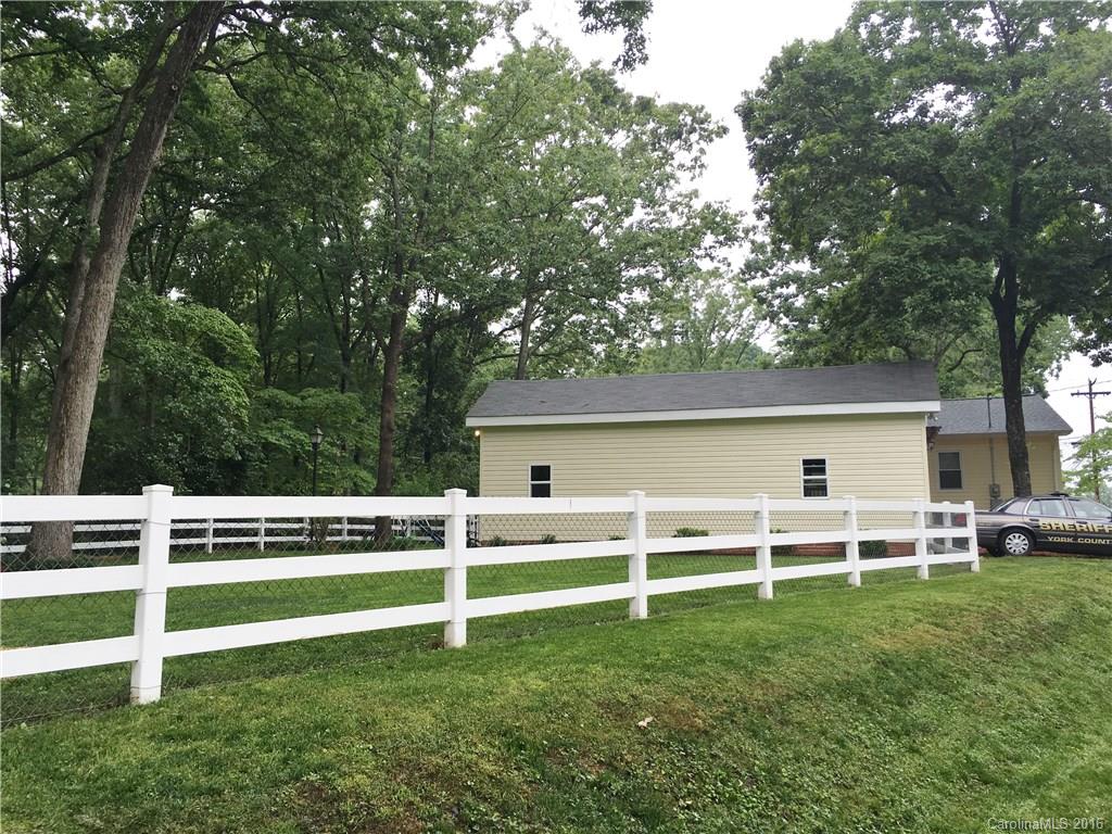 Forest Hills - Residential