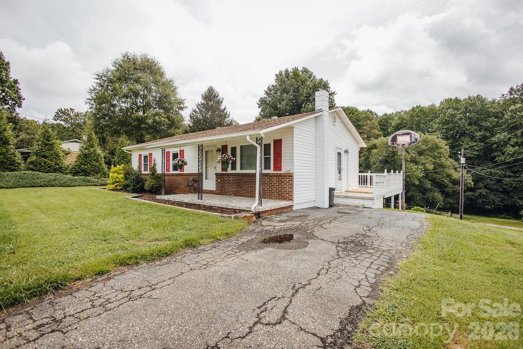 1559 Zion Hill Road