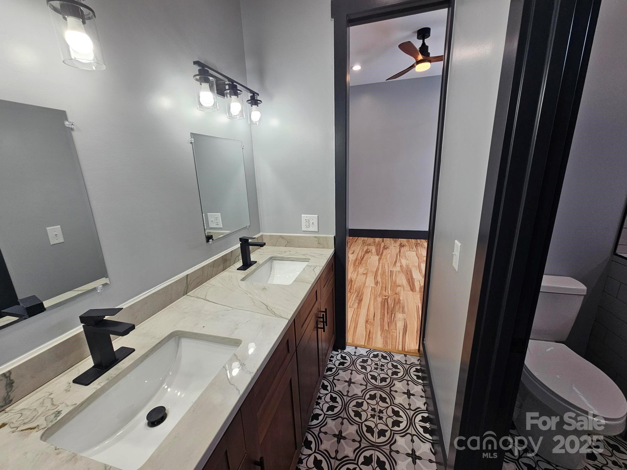 1076 Table View Drive 55