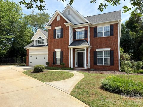 Photo of 9539 Stawell Drive, Huntersville, NC 28078 (MLS # 4387348)