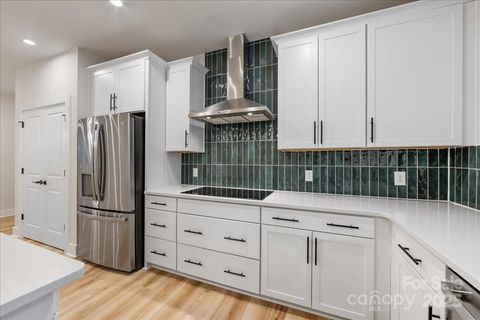 6023 Pivot Court Charlotte NC 28205