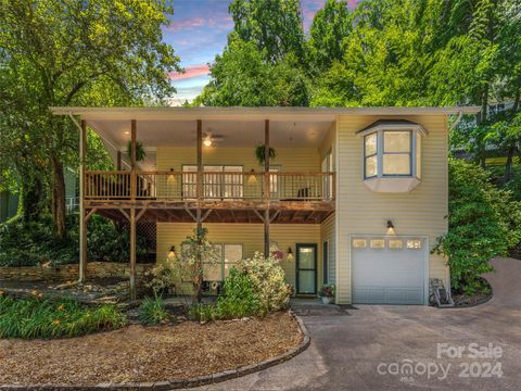 A home in Waynesville