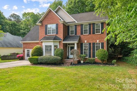 Photo of 2040 Swaim Drive, Matthews, NC 28105 (MLS # 4375516)