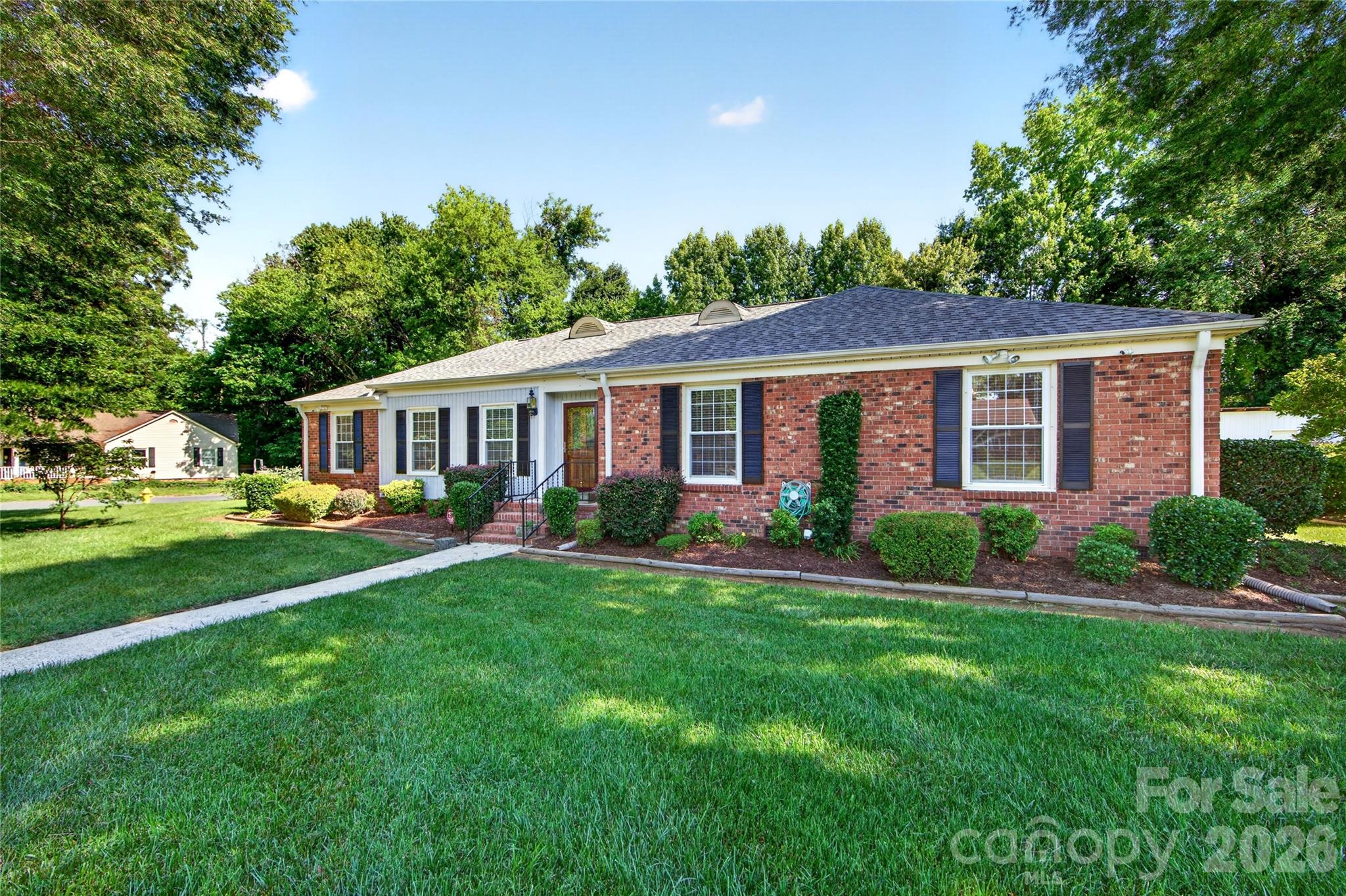 6801 Rambling Rose Drive