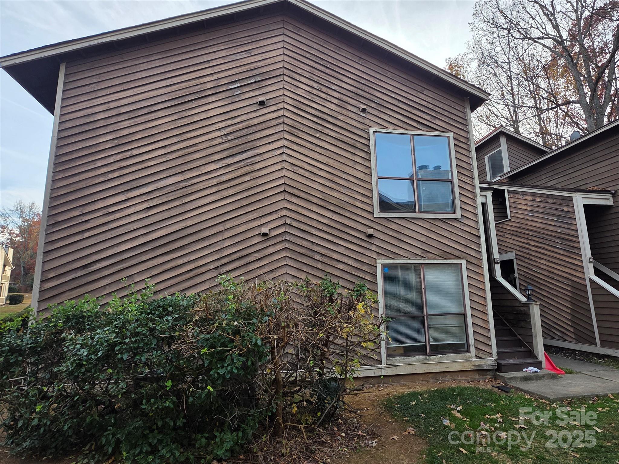 Sharon Chase - Residential