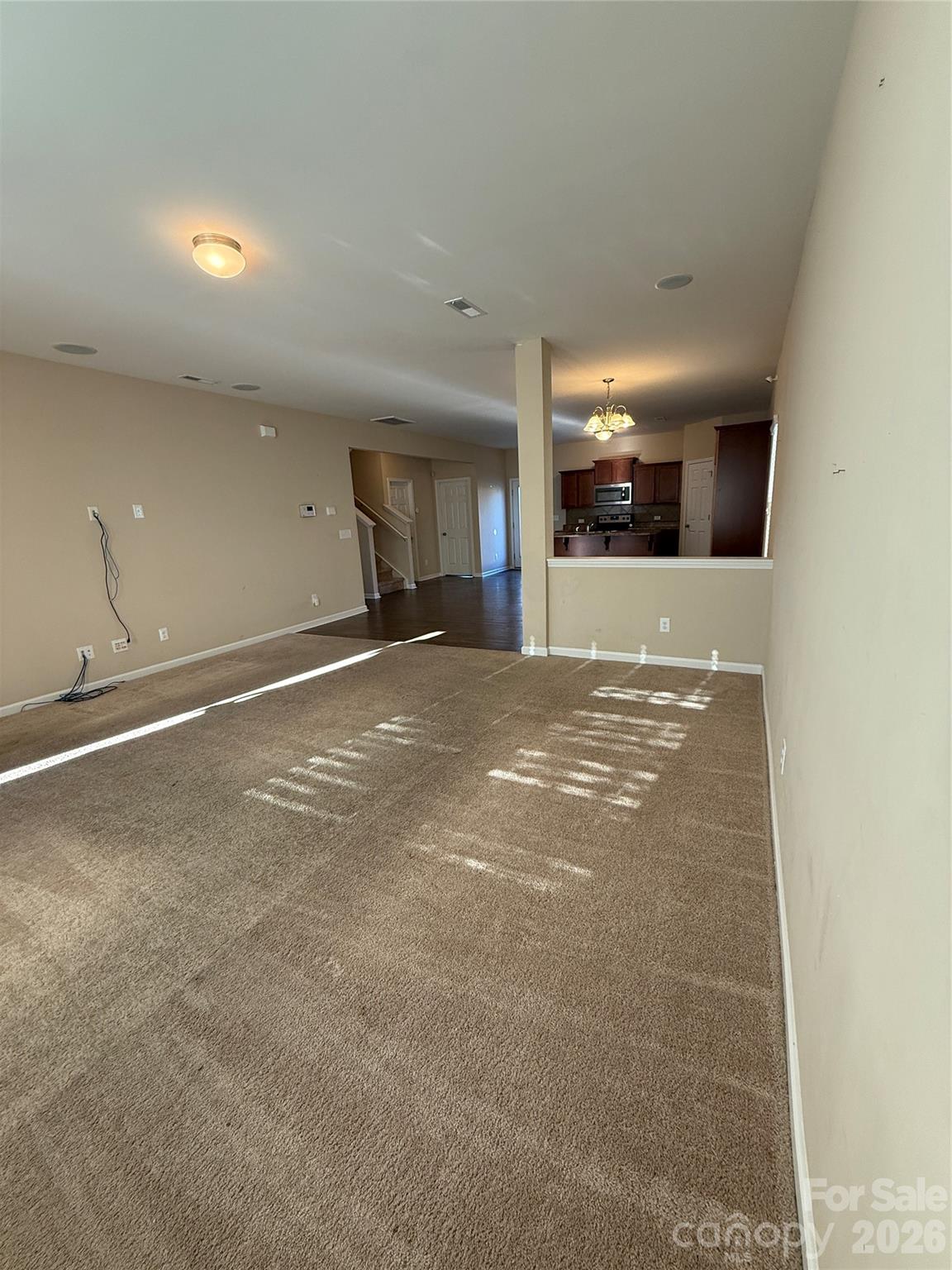 834 Von Buren Boulevard