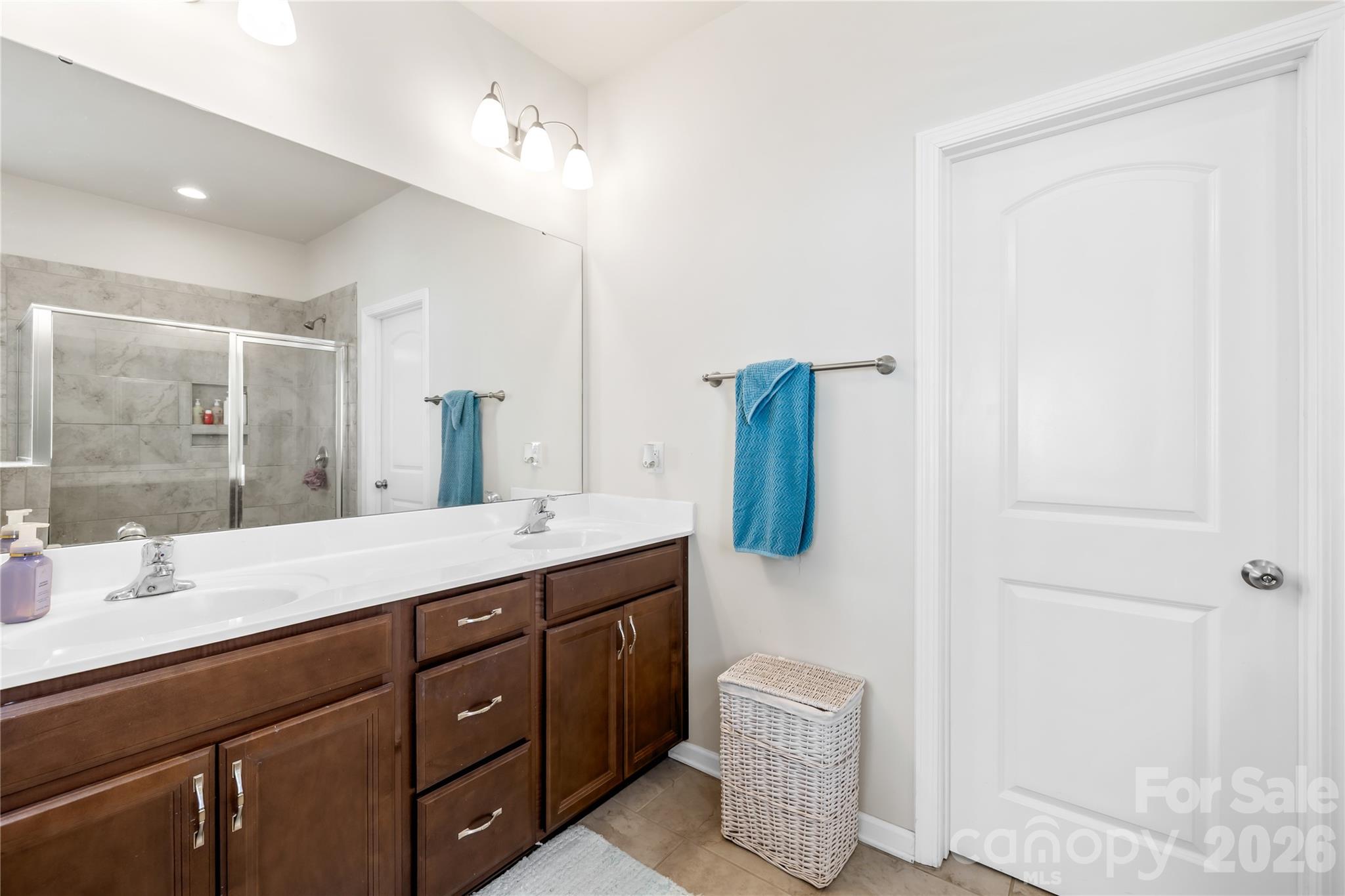 Kings Grove Manor - Residential