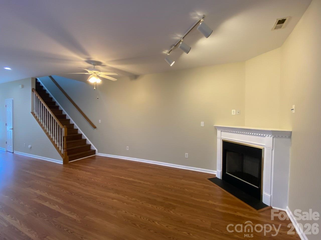 Sunridge Place - Residential