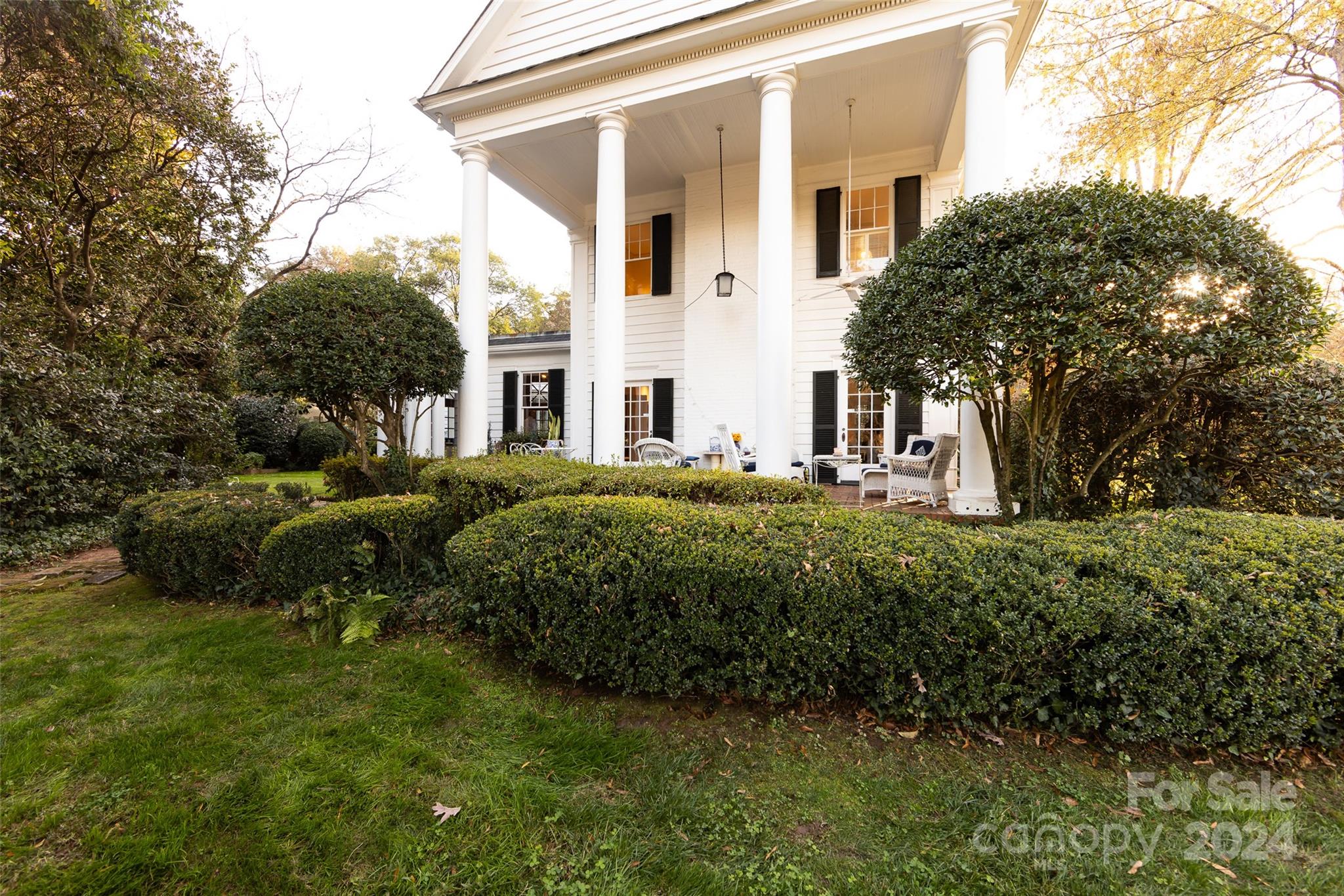 Myers Park - Residential