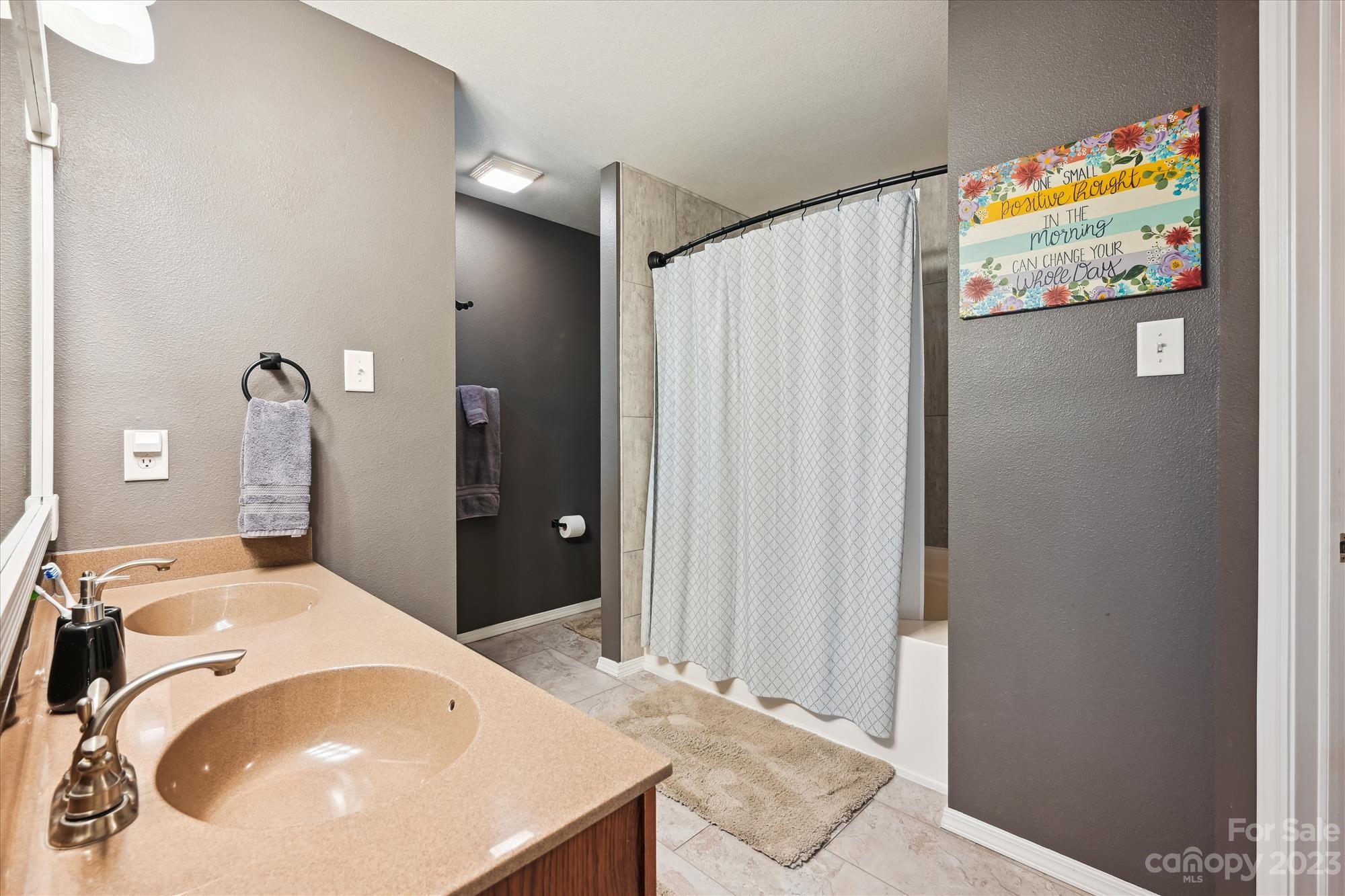 Lincoln Meadows - Residential