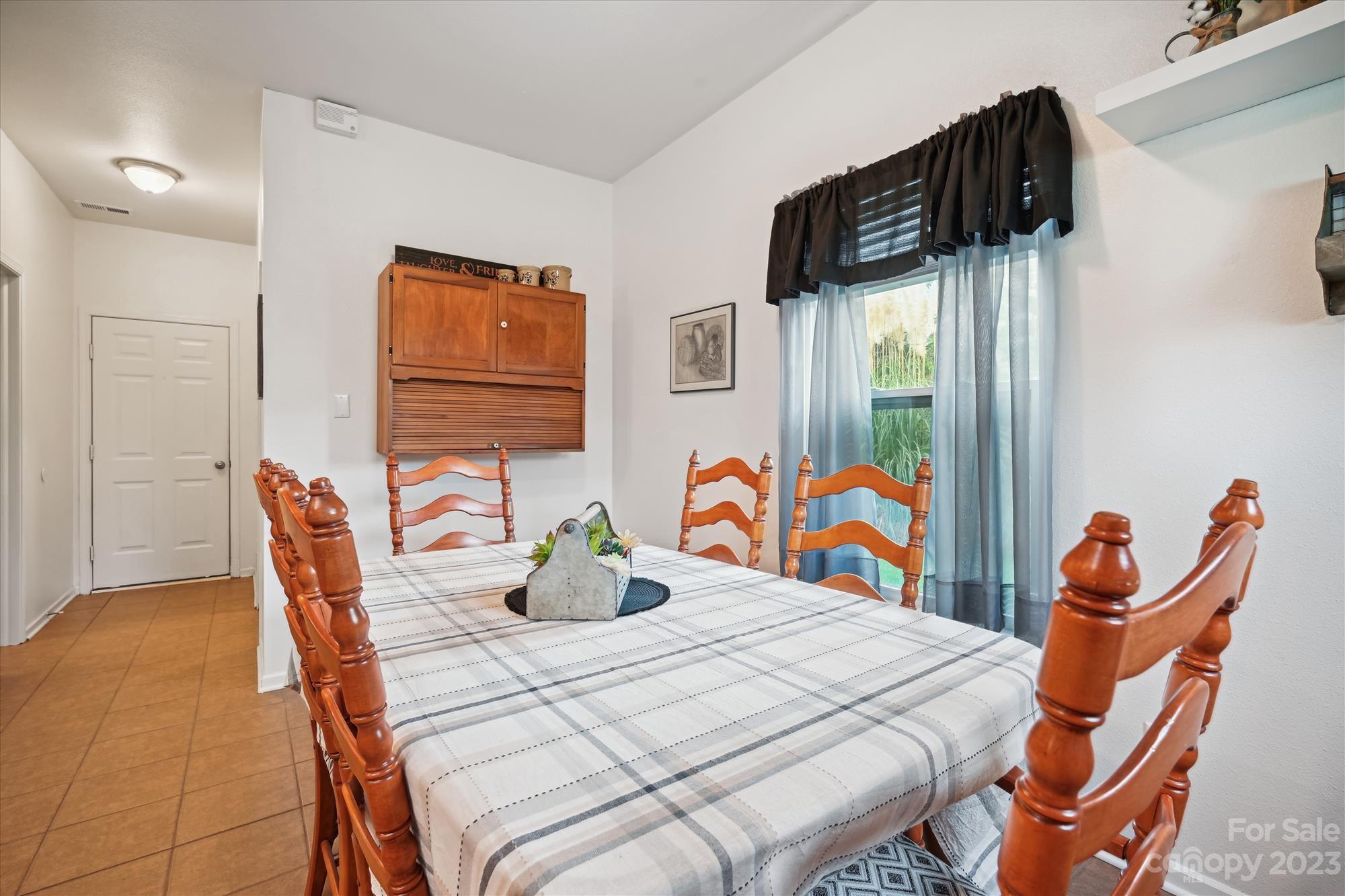 Lincoln Meadows - Residential