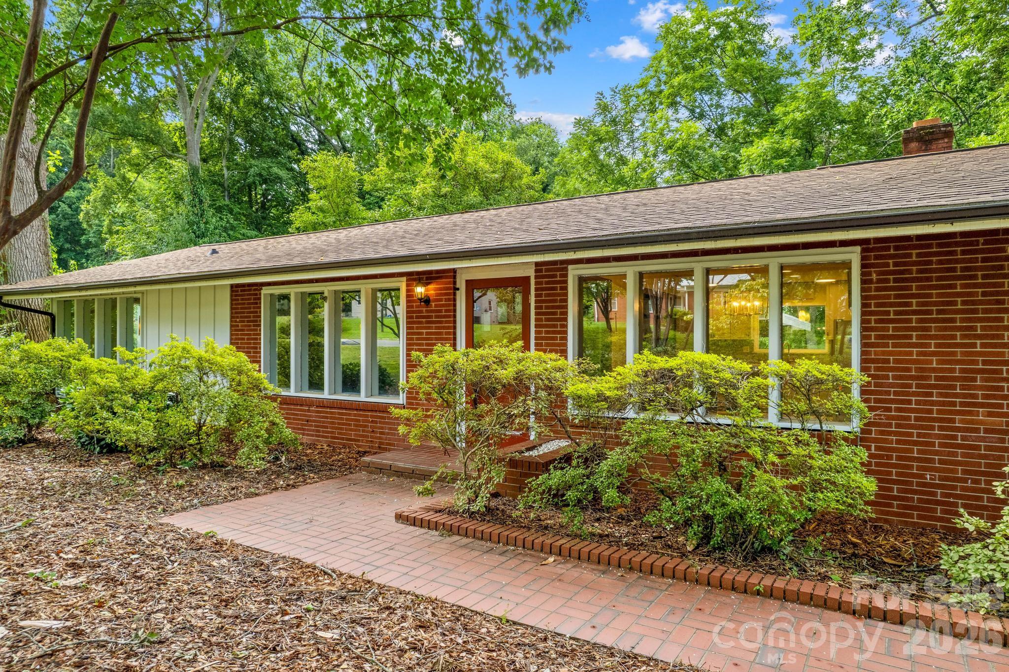 1221 Forestdale Drive