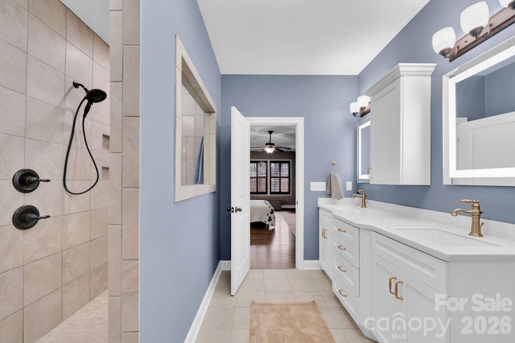 The Retreat At Sunset Ridge - Residential