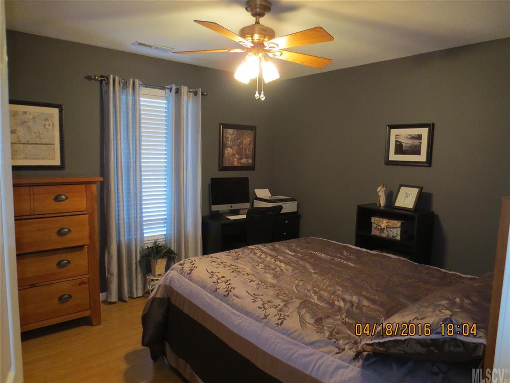 Pipers Ridge - Residential