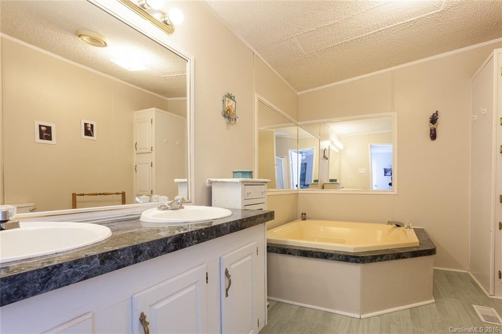 Clover Brook - Residential