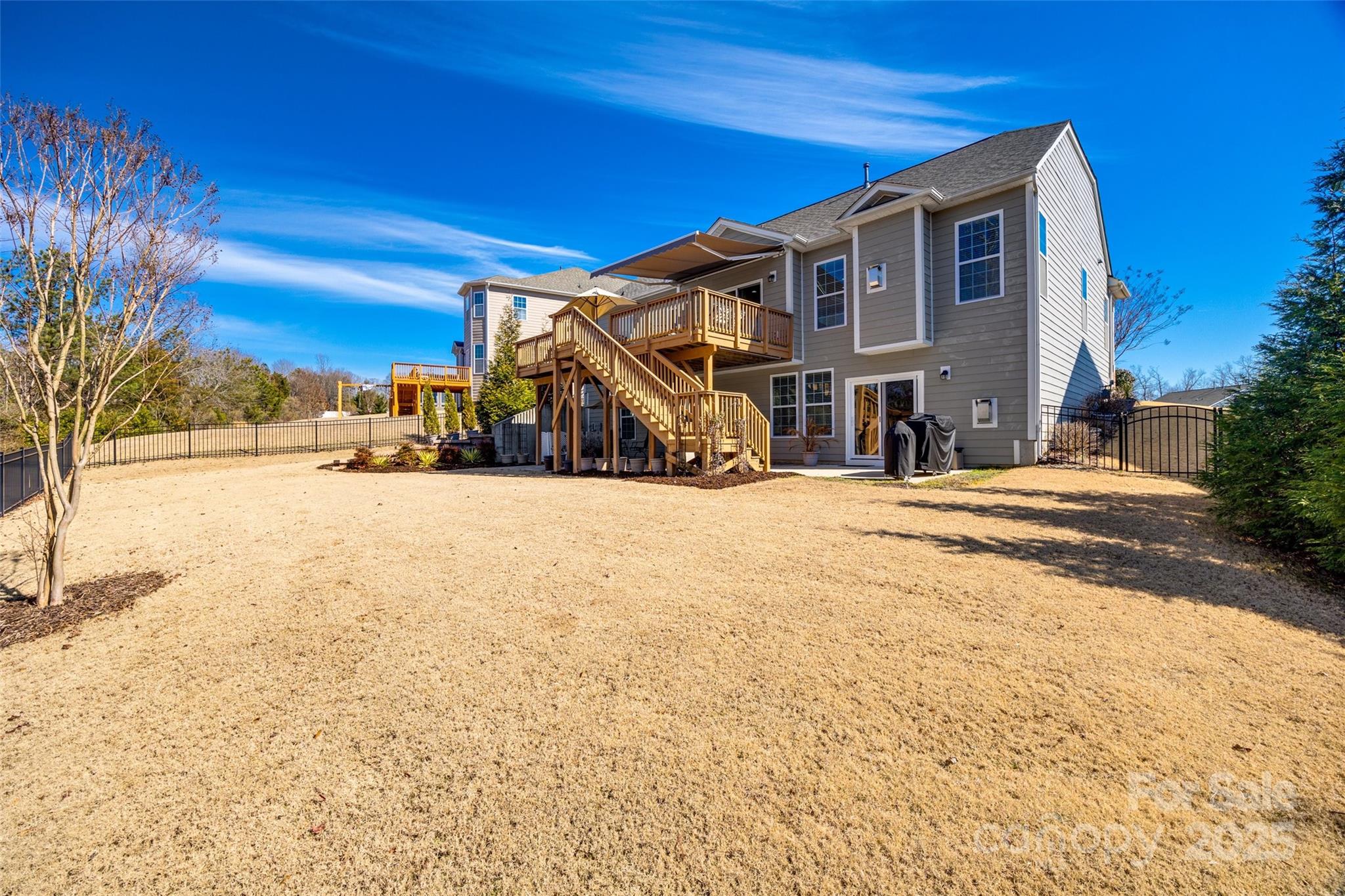 Hawks Creek - Residential