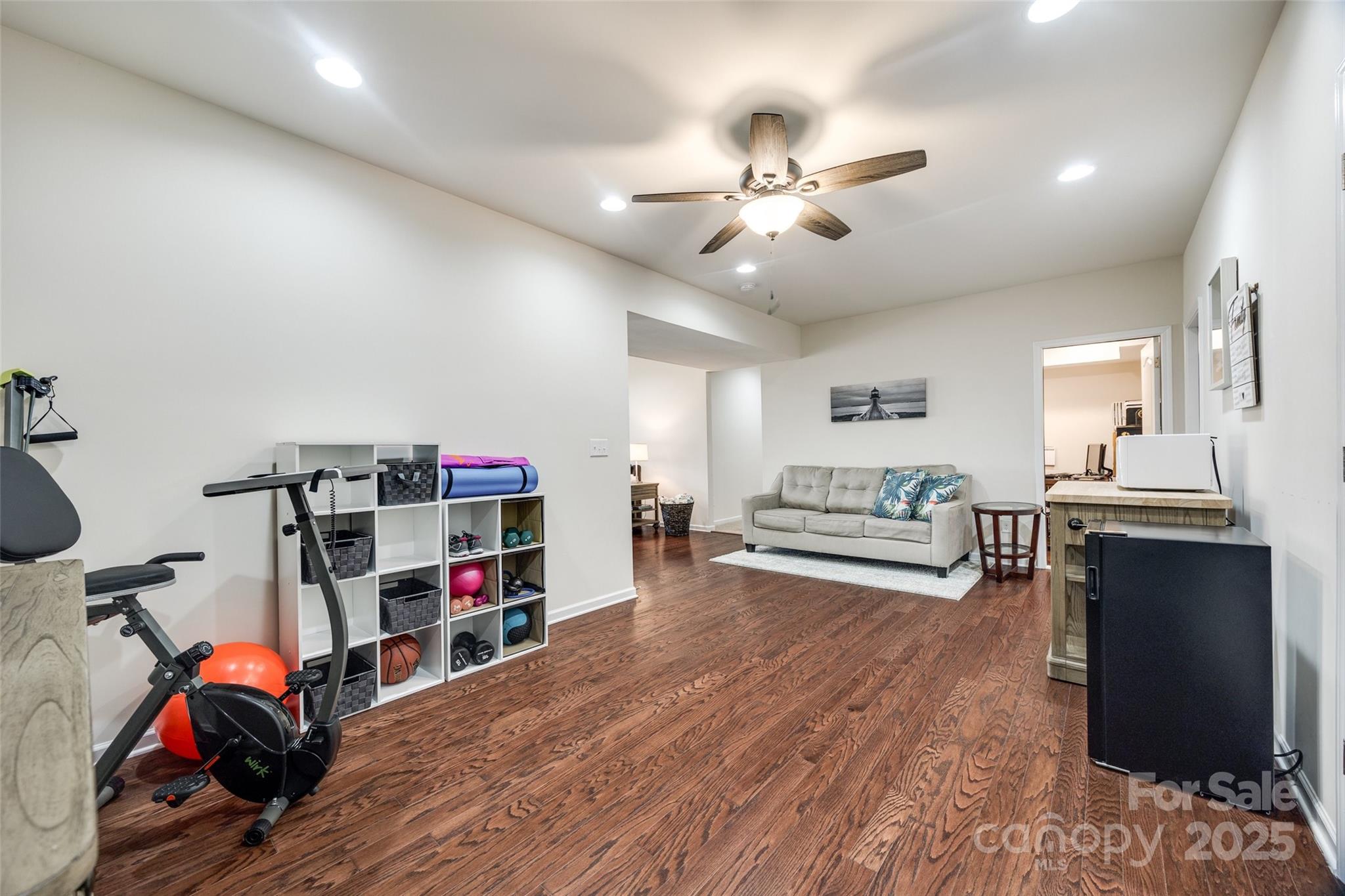 Hawks Creek - Residential