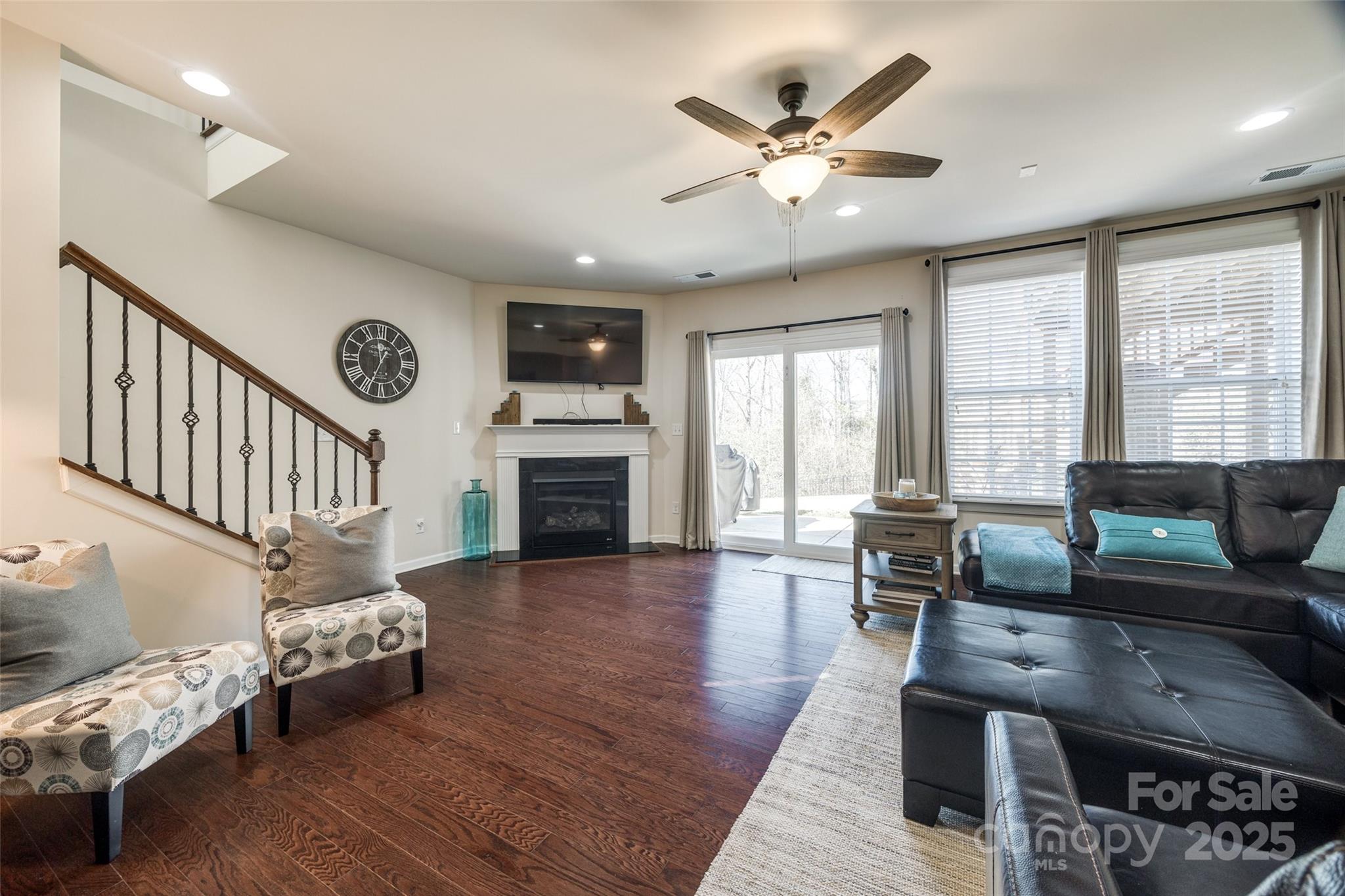 Hawks Creek - Residential