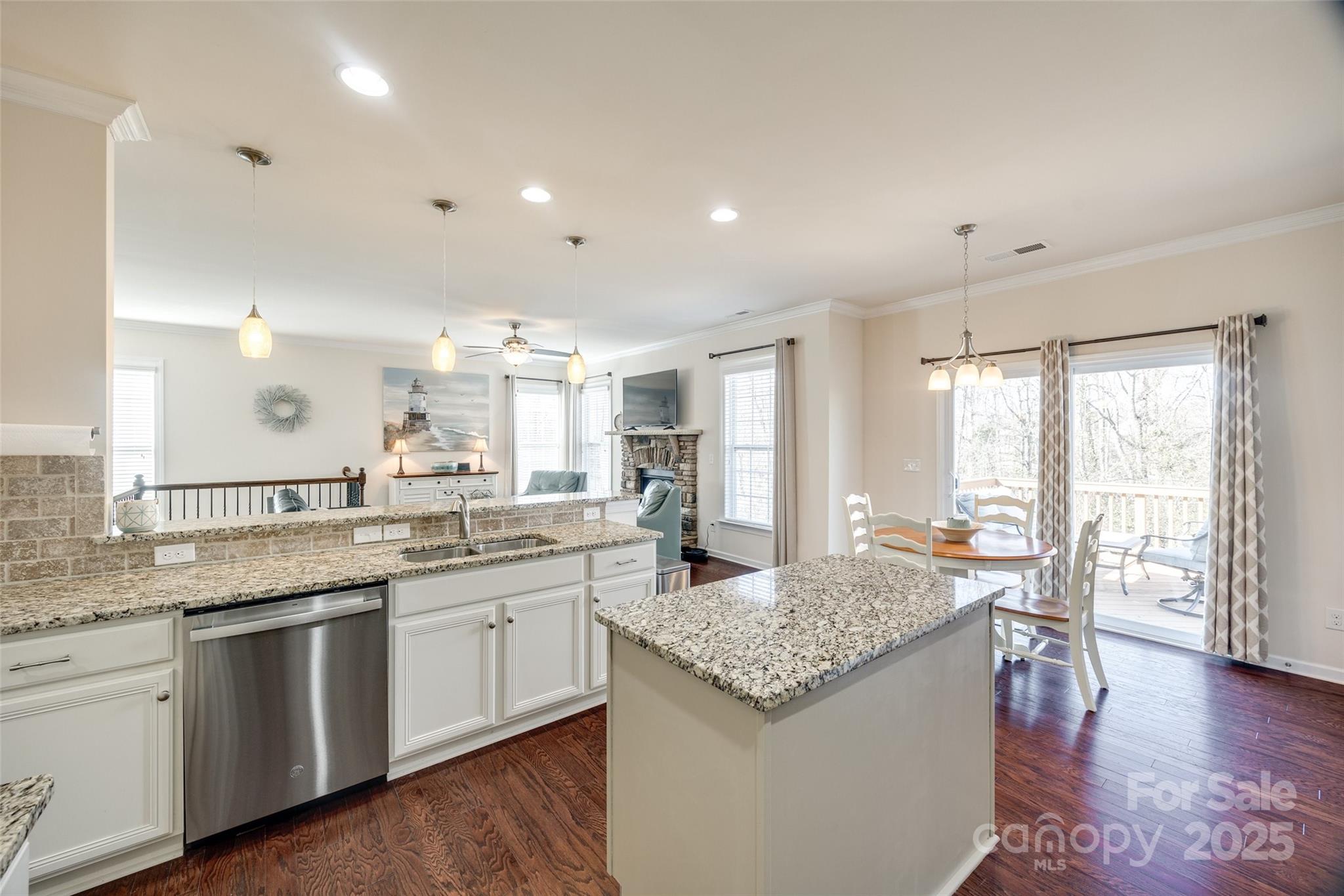 Hawks Creek - Residential