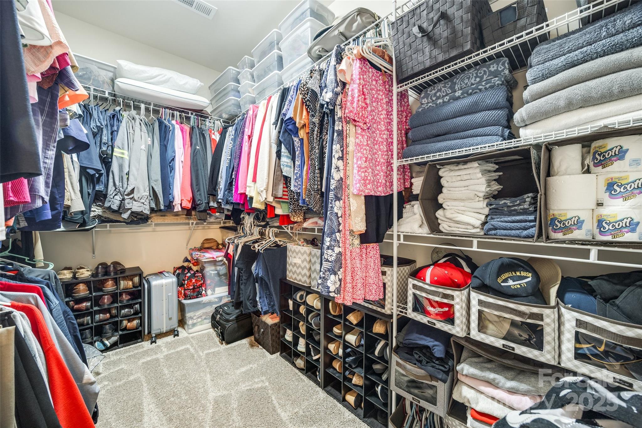 Hawks Creek - Residential