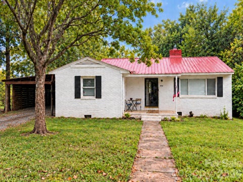 Photo of 202 E 4th Street, Lexington, NC 27292 (MLS # 4429047)