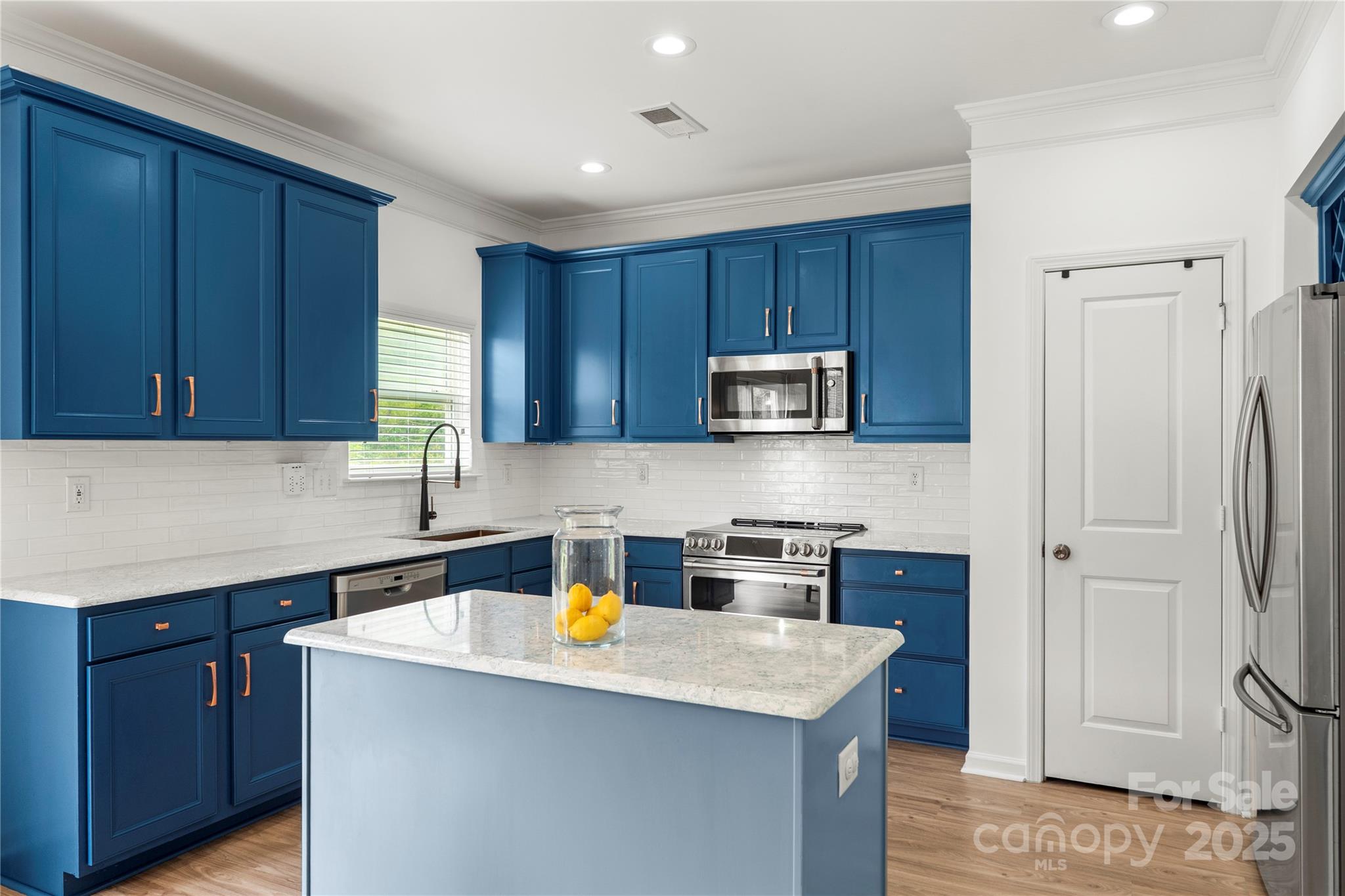 Almond Glen - Residential