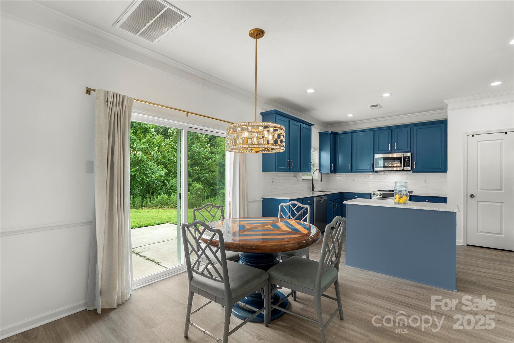 Almond Glen - Residential