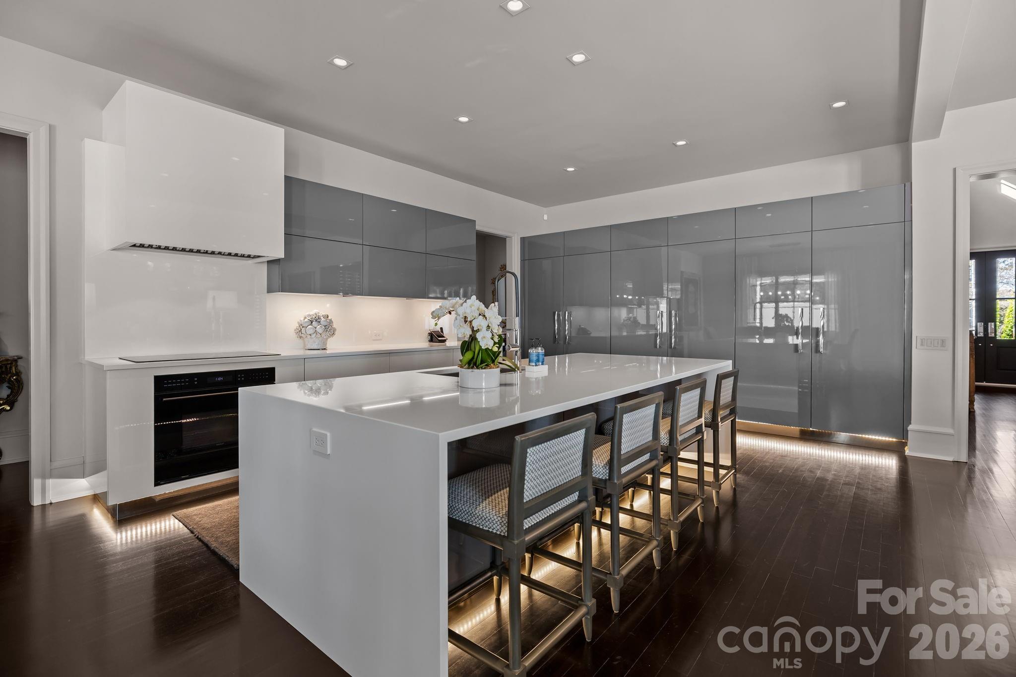 Seven Eagles - Residential