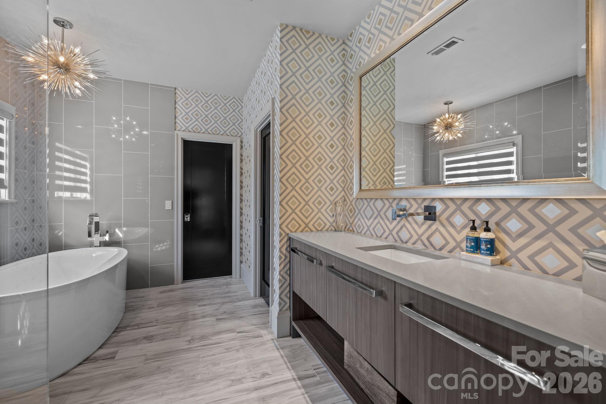 Seven Eagles - Residential