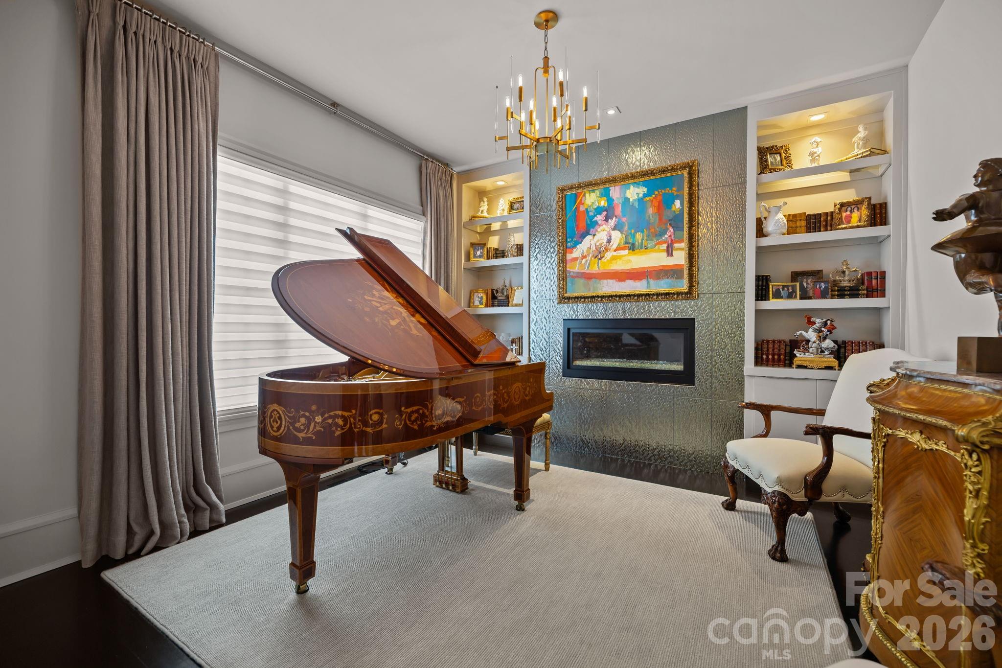 8417 Double Eagle Gate Way