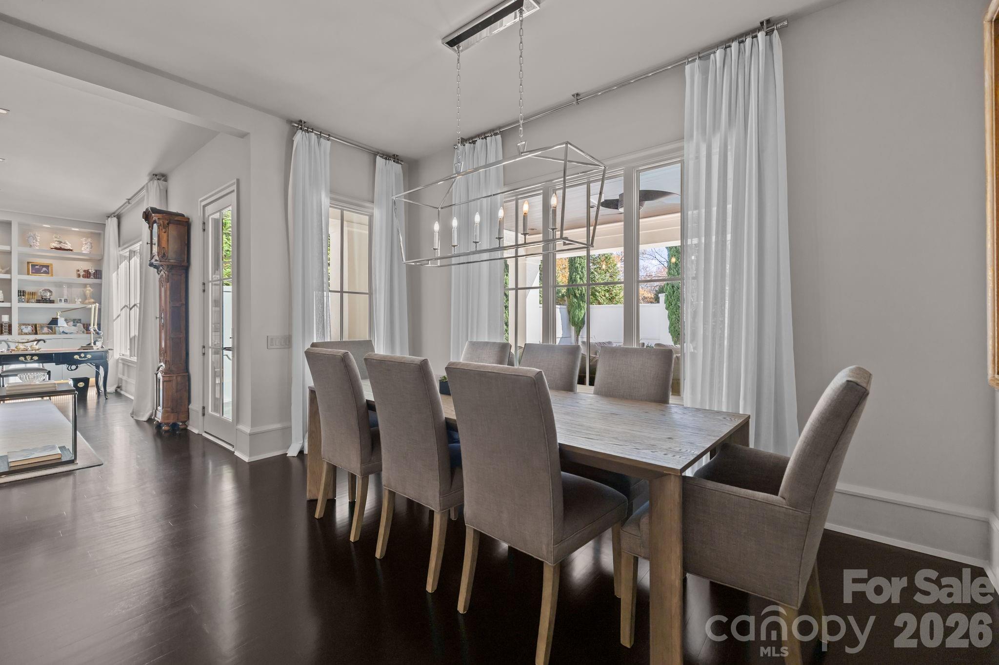 Seven Eagles - Residential