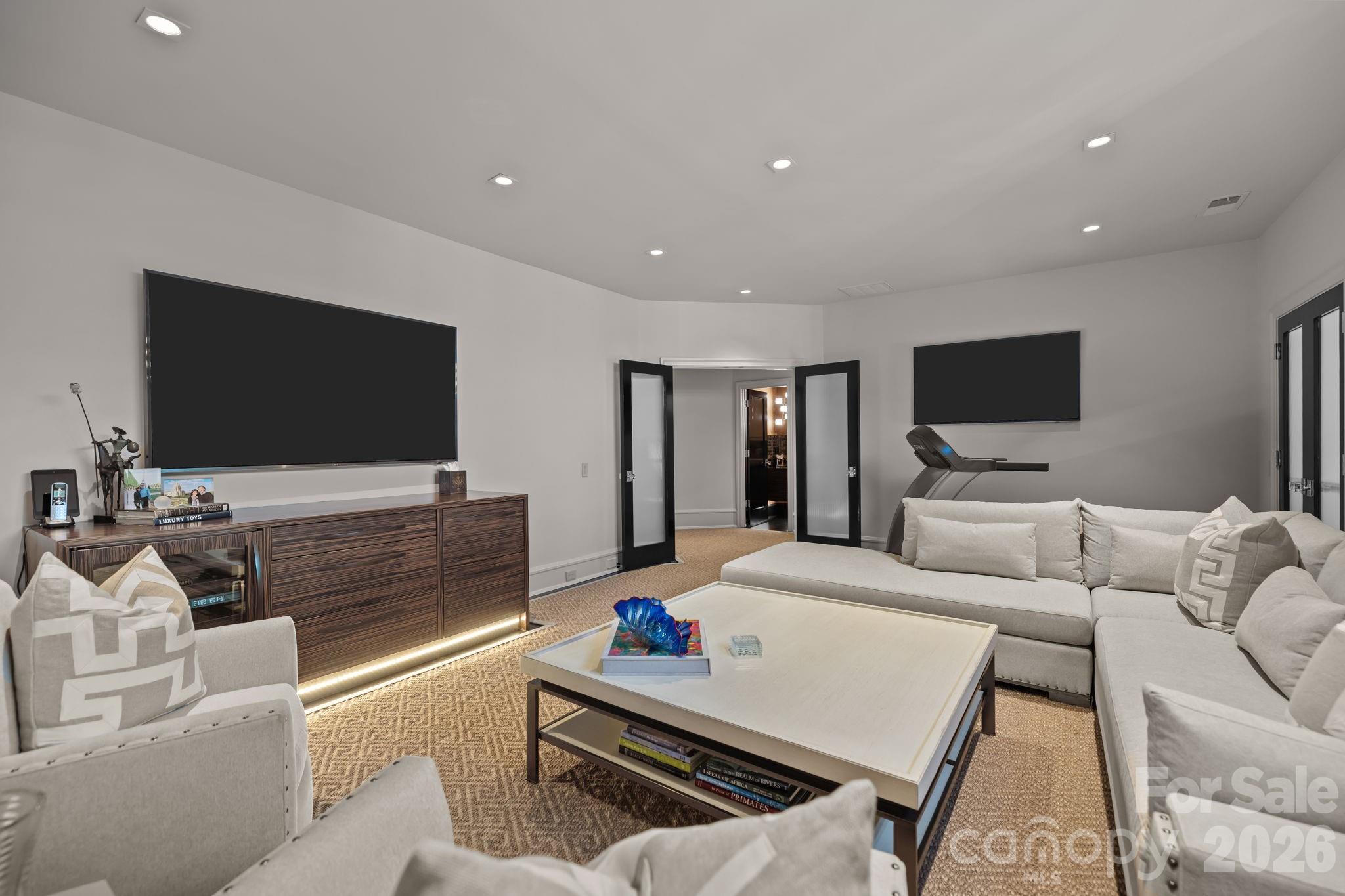 Seven Eagles - Residential