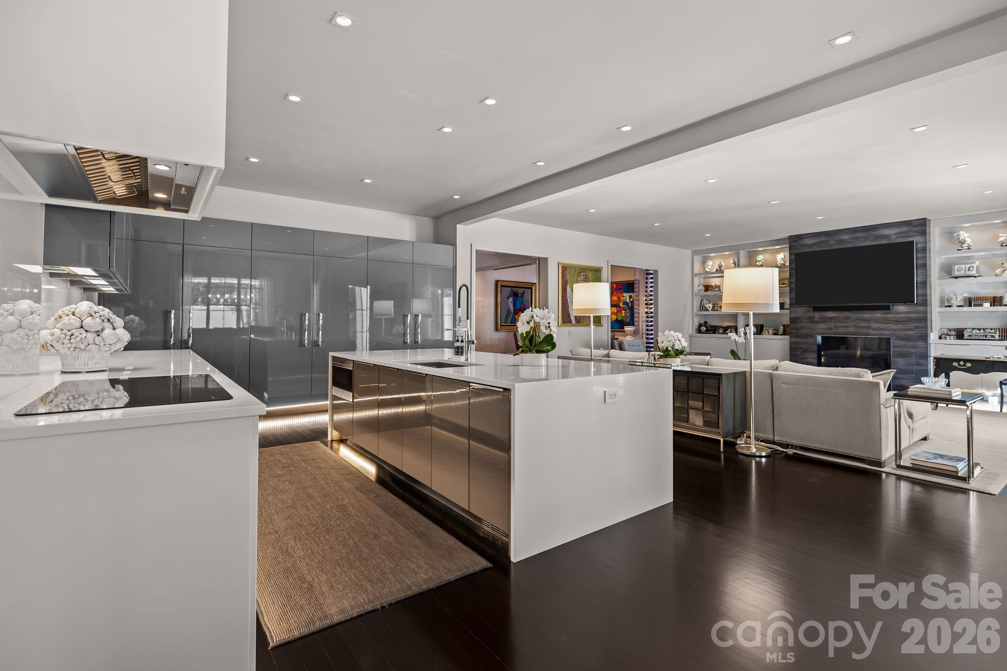 Seven Eagles - Residential