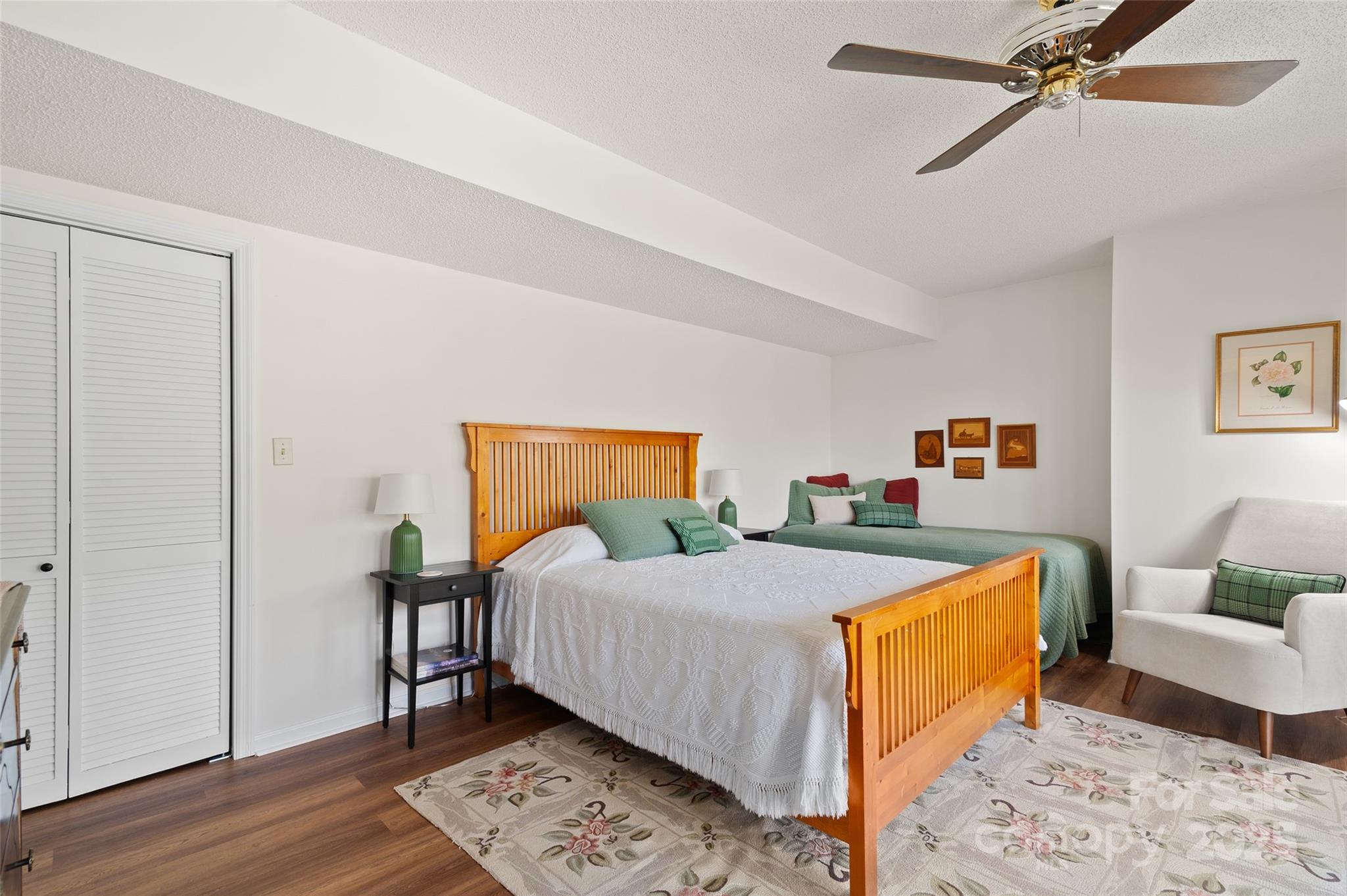 The Overlook At Laurel Ridge - Residential