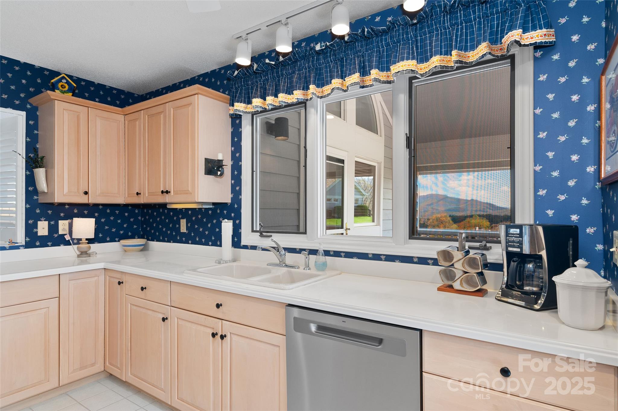 The Overlook At Laurel Ridge - Residential